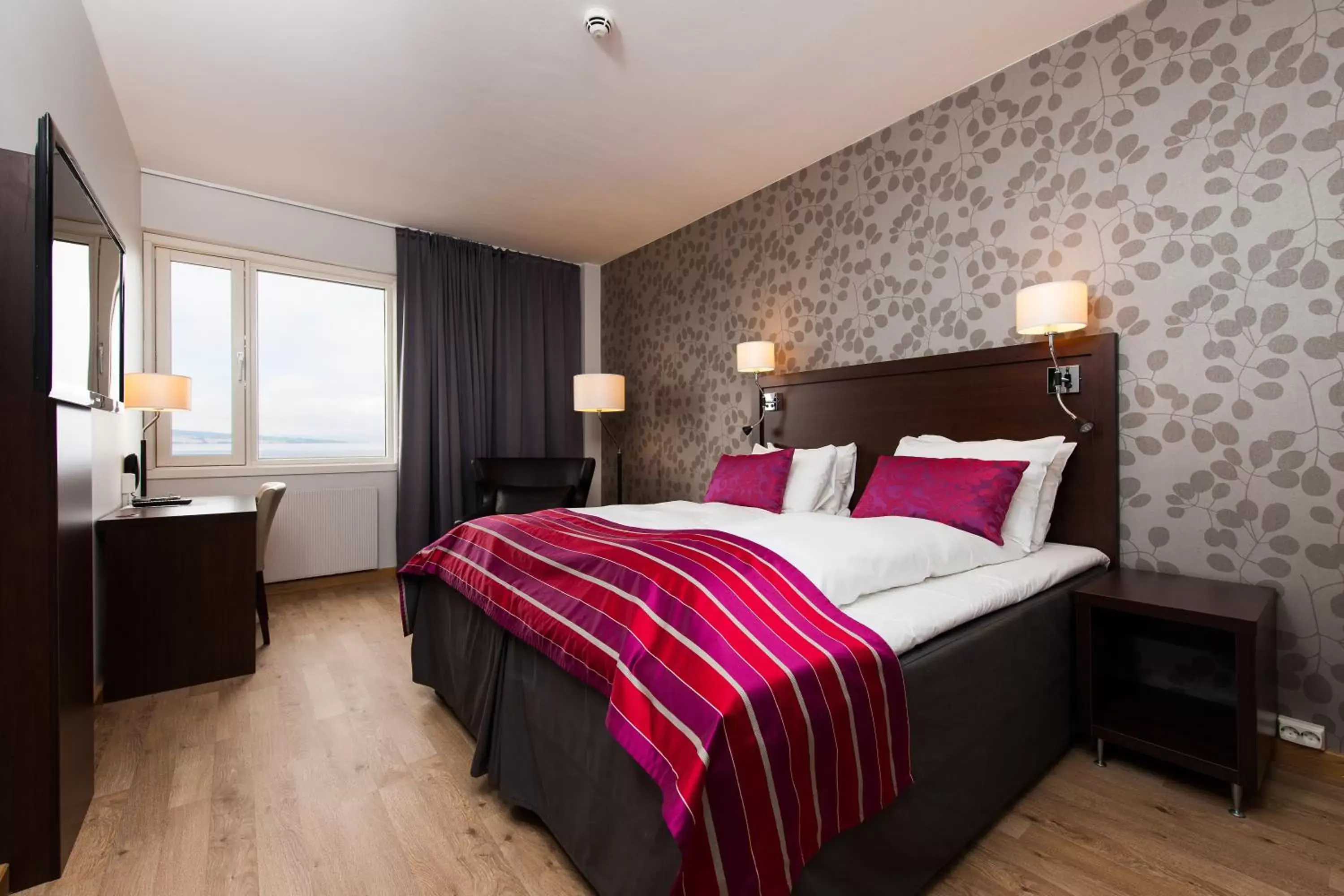 Bedroom, Bed in Thon Partner Hotel Victoria Hamar