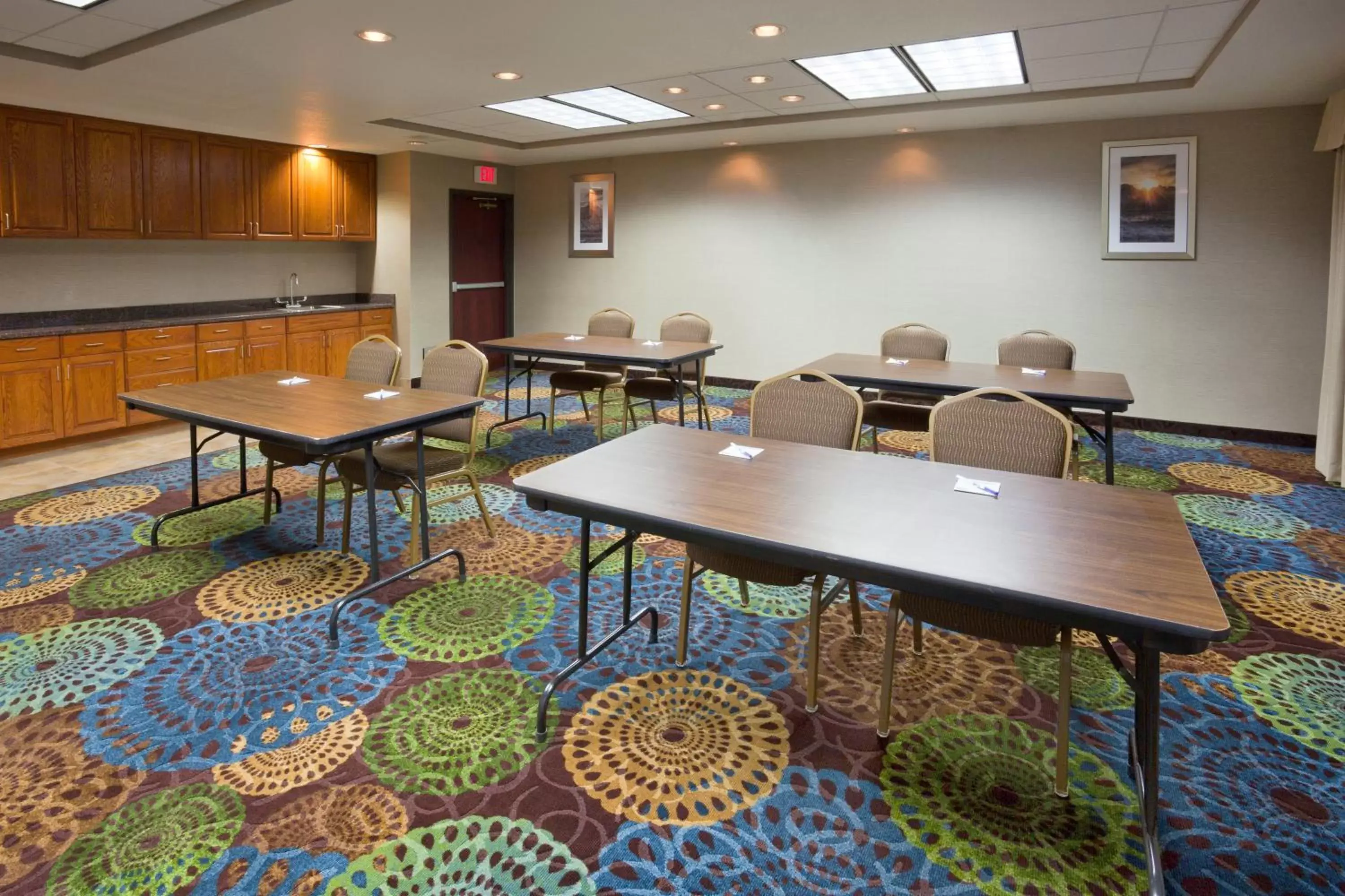Meeting/conference room, Table Tennis in Holiday Inn Express & Suites Aberdeen, an IHG Hotel