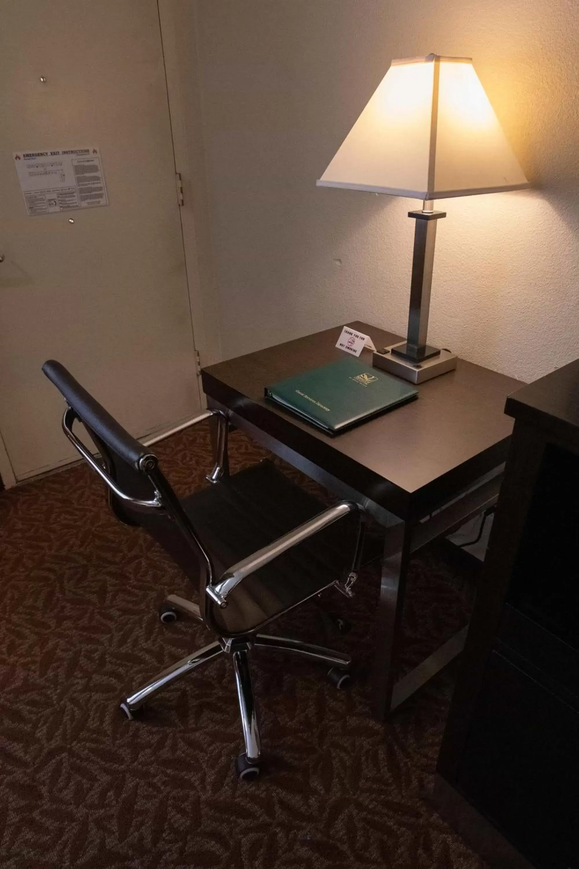 Dining Area in Quality Inn Sacramento