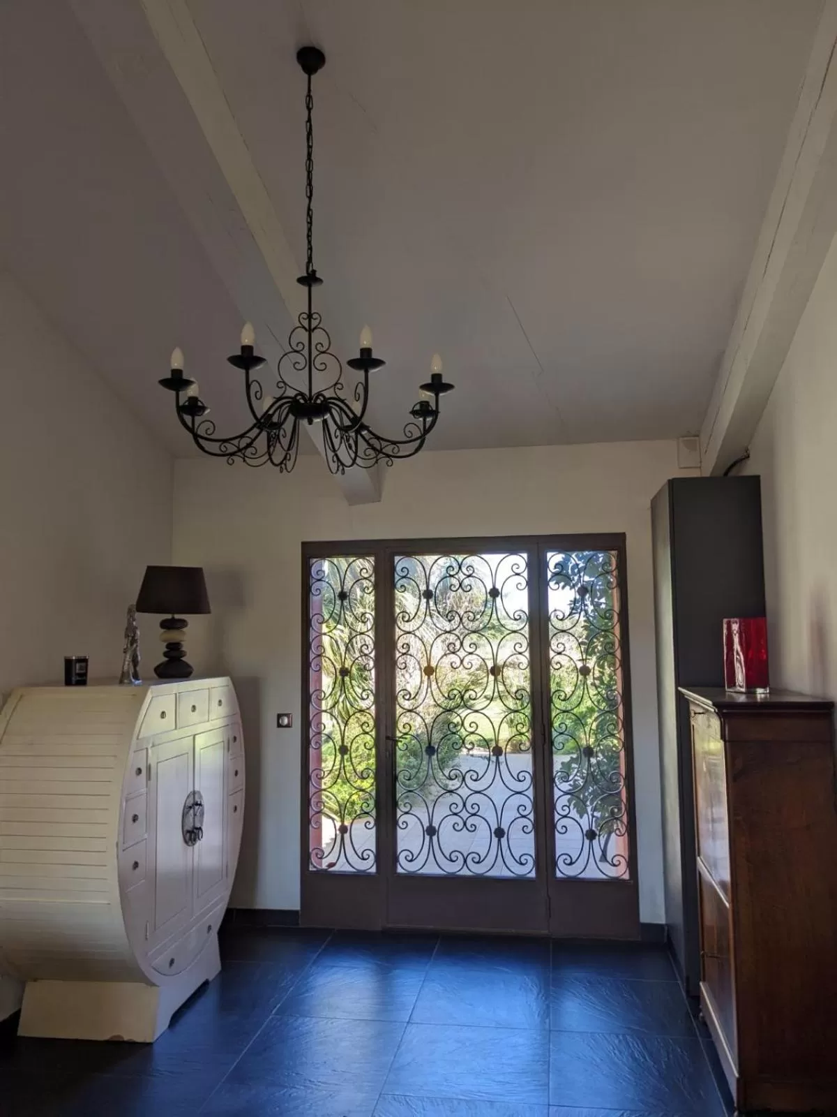 Facade/entrance, Bed in Le Mas Del Cavalier