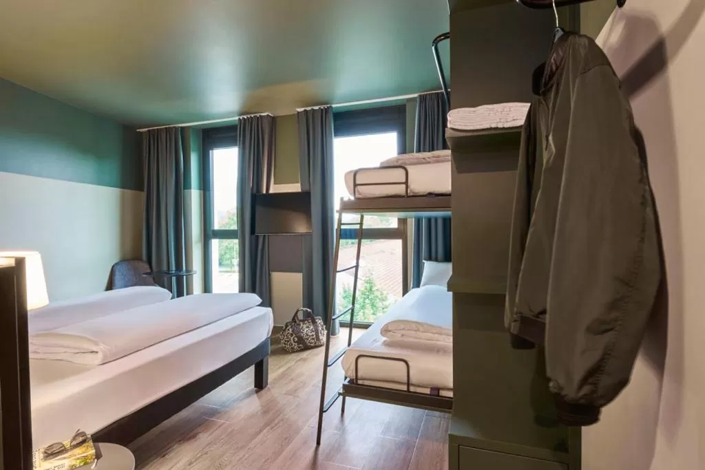 Bedroom, Bed in Ibis Styles Singen