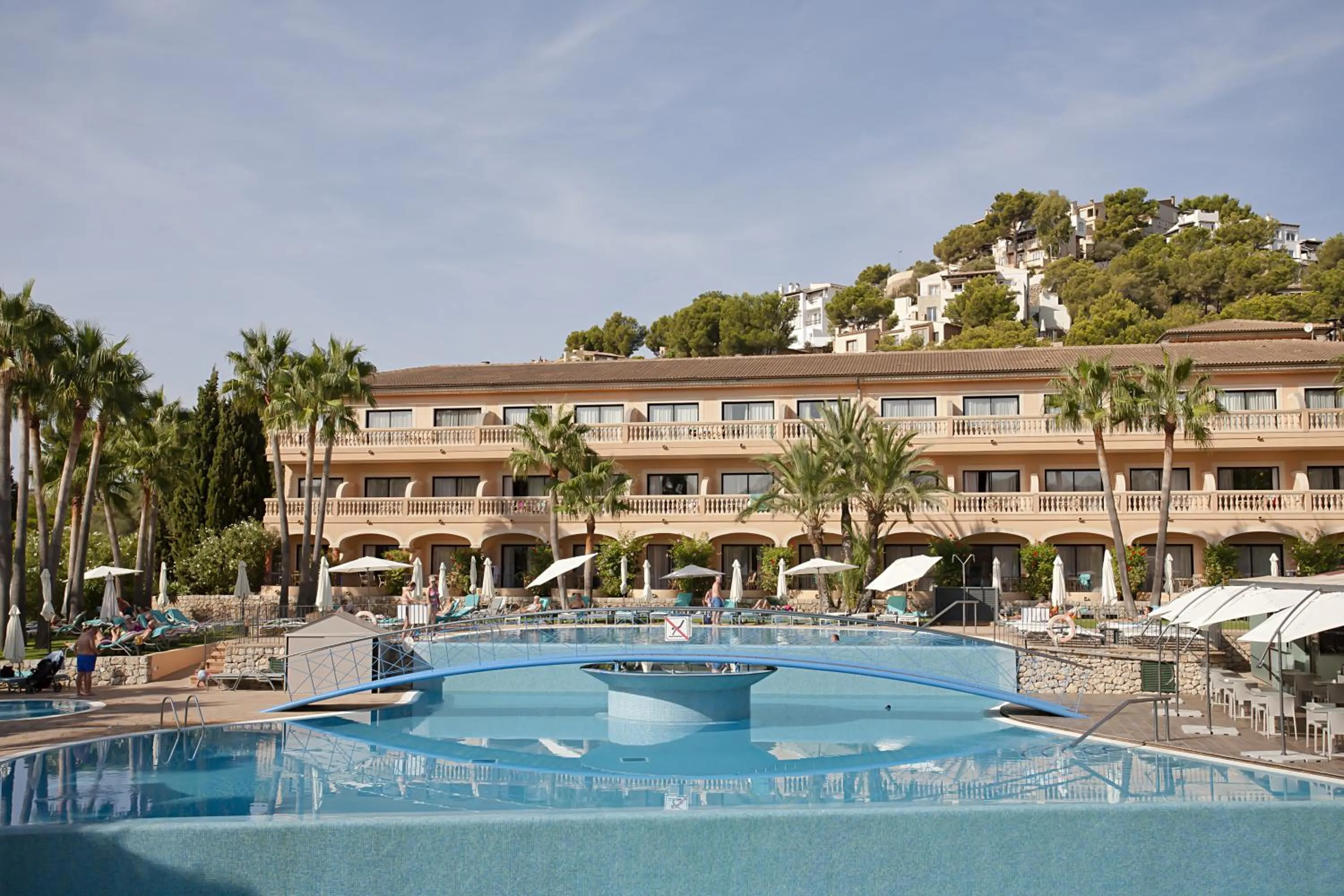 Swimming pool in Mon Port Hotel & Spa