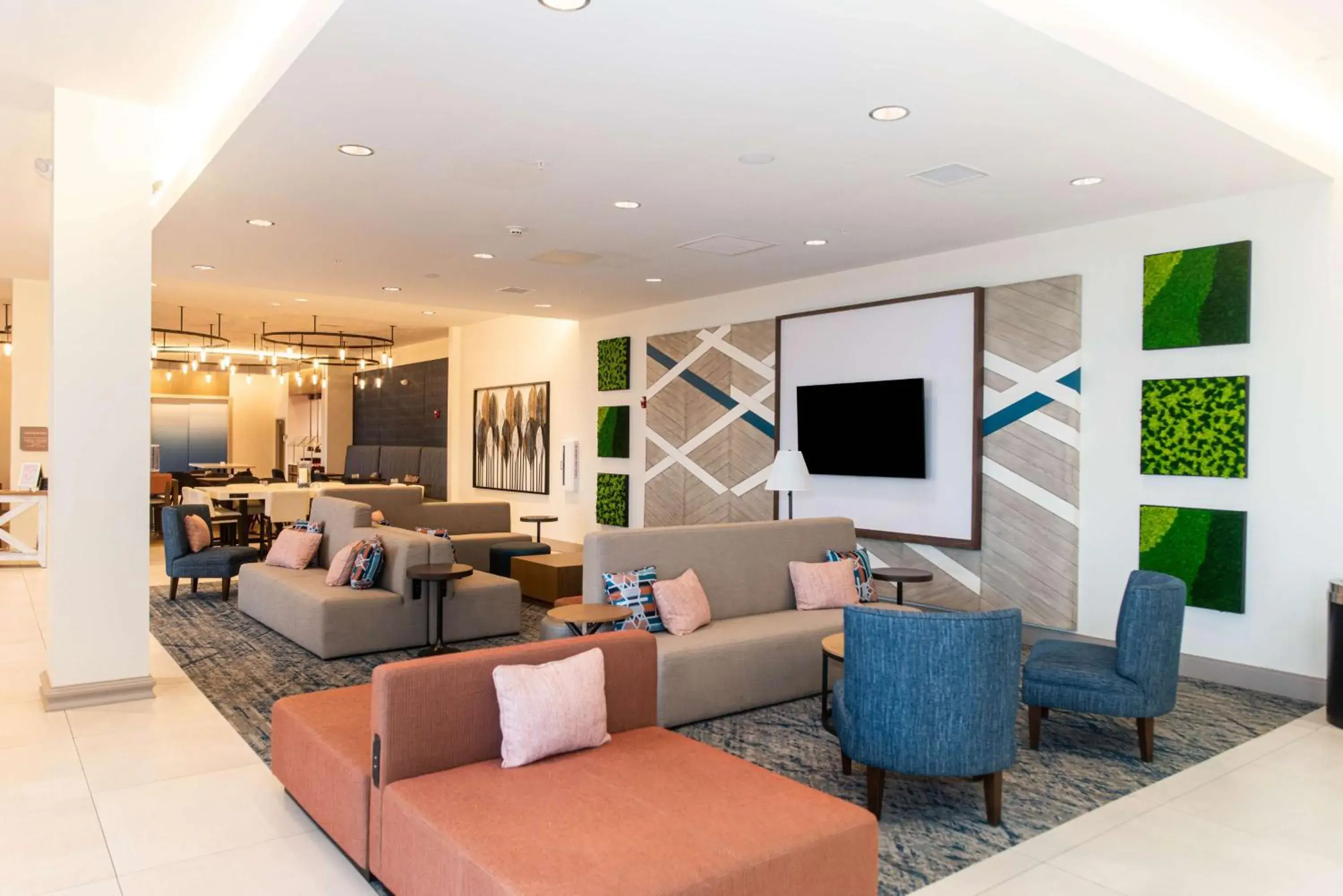 Lobby or reception, Seating Area in Hilton Garden Inn Mattoon, IL