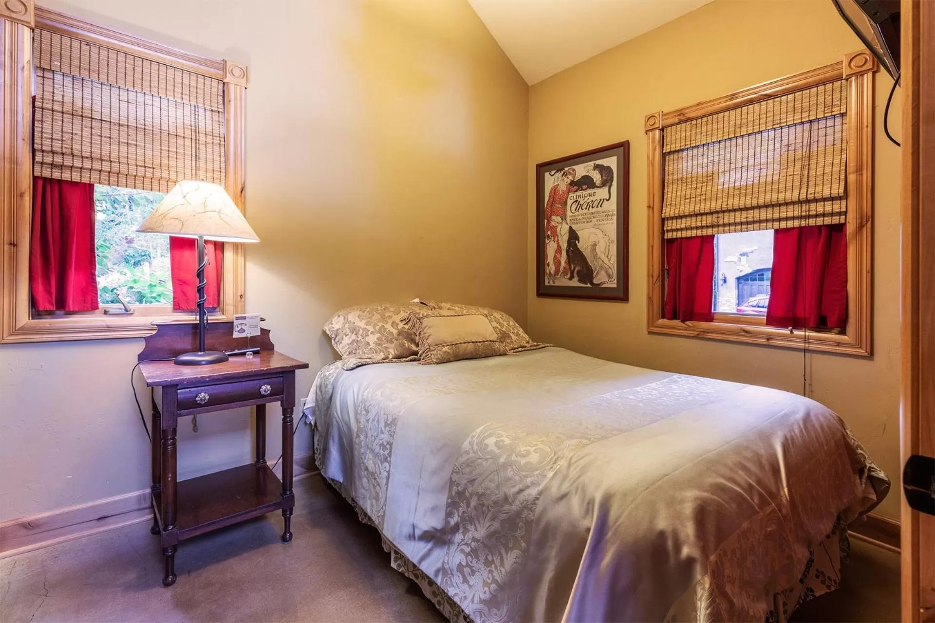 Bed in Talus Rock Retreat