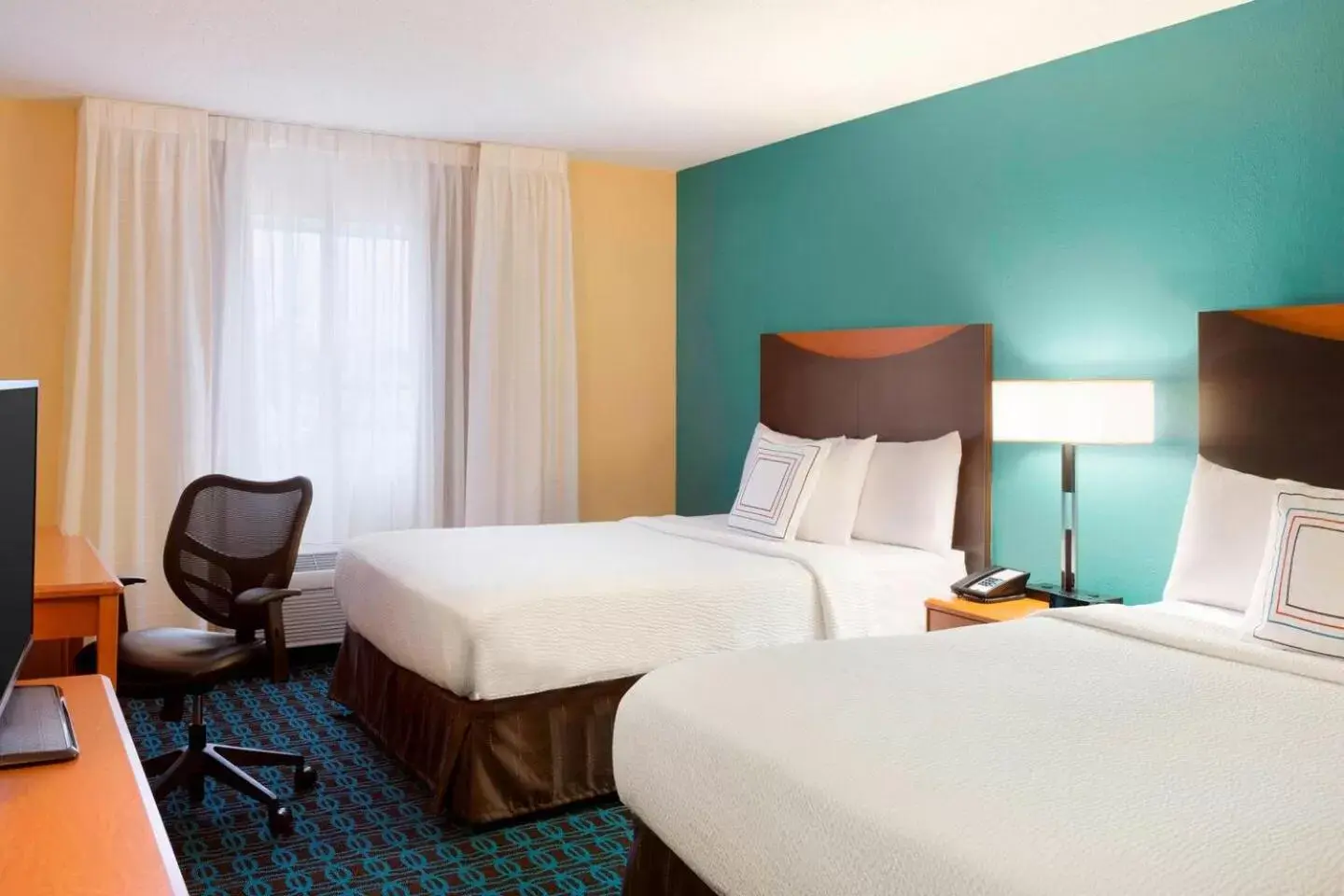 Bed in Fairfield Inn & Suites Minneapolis St. Paul/Roseville