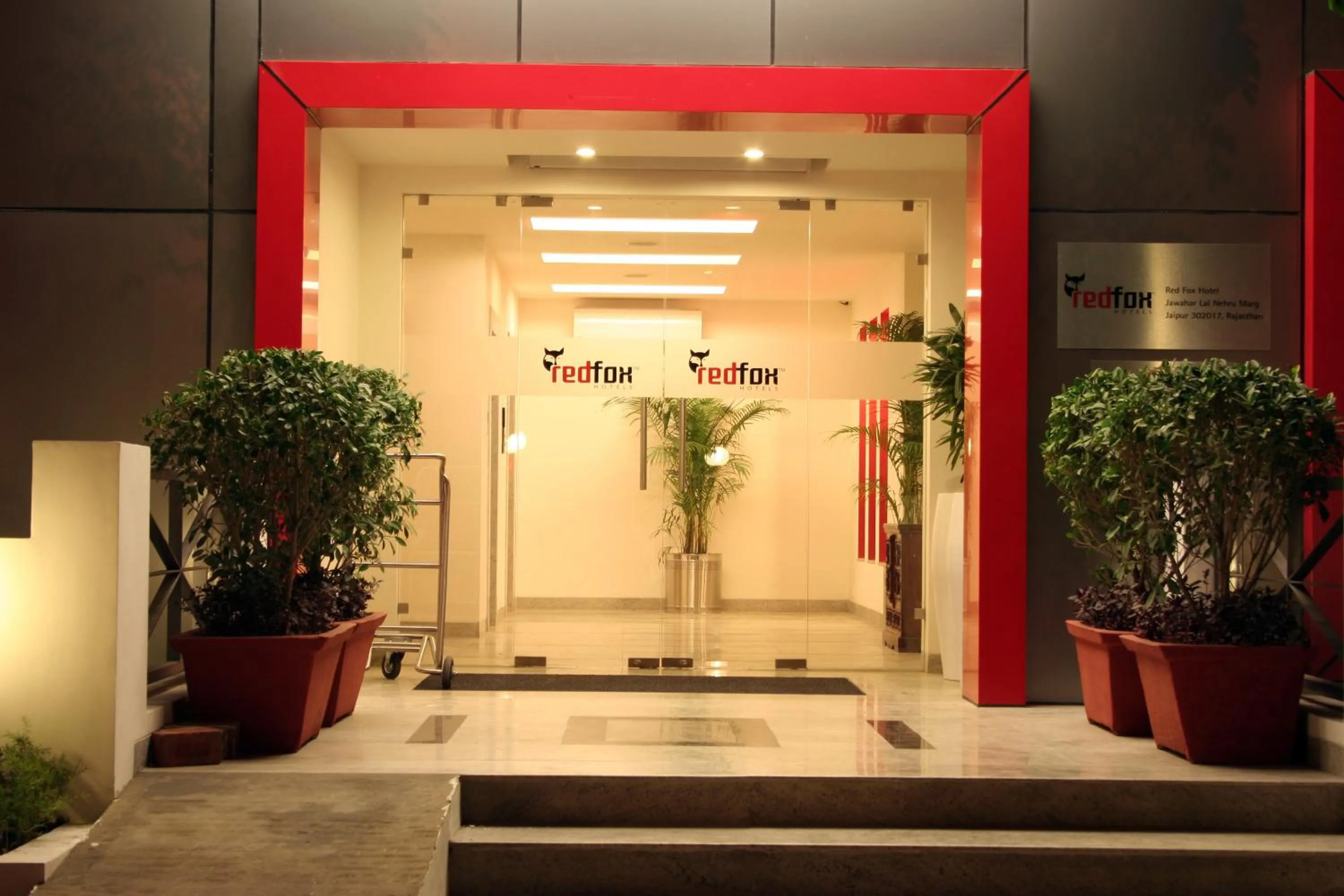 Facade/entrance in Red Fox by Lemon Tree Hotels, Jaipur