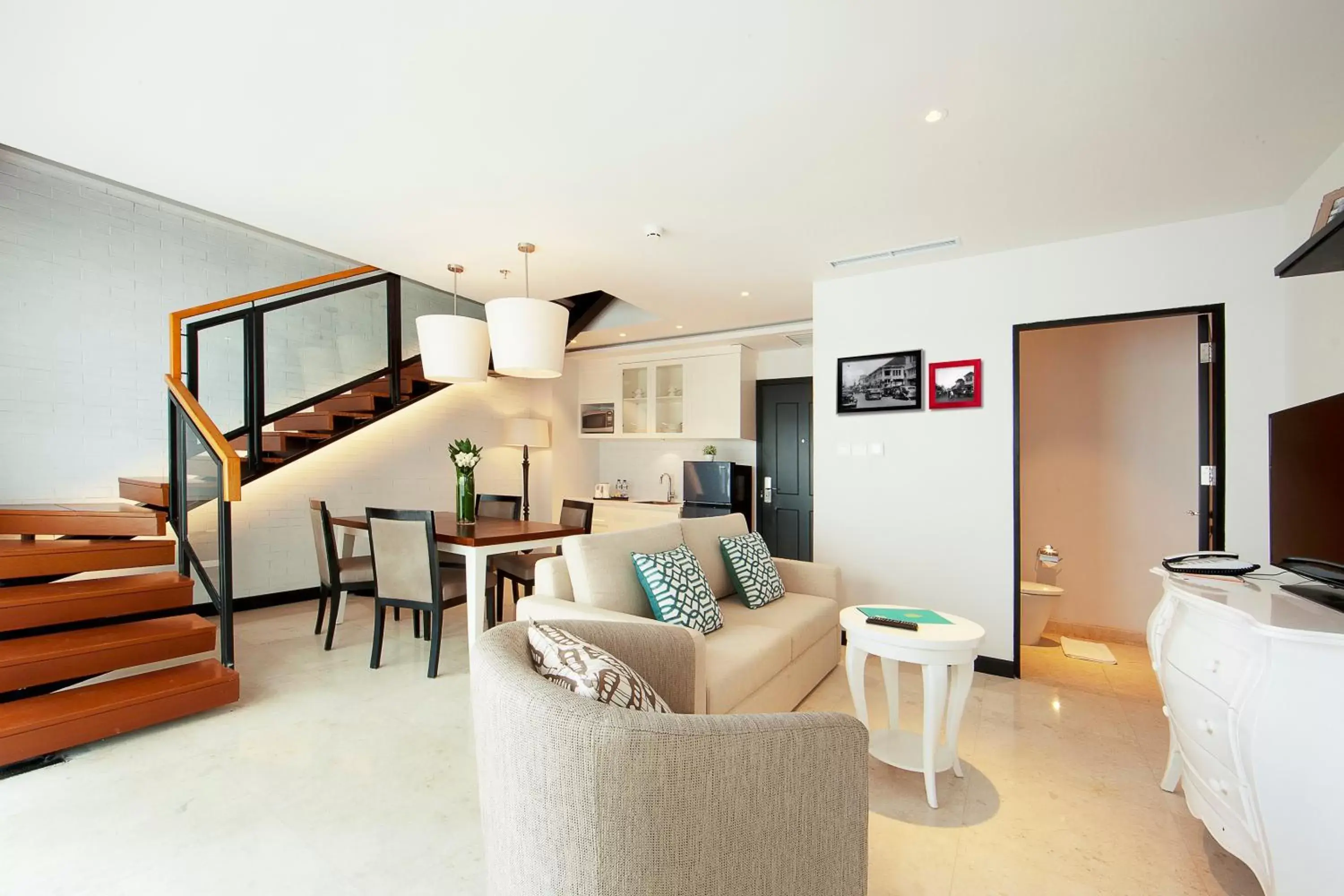 Royal Twee - Free Afternoon Tea in De Paviljoen Bandung Royal Twee - Free Afternoon Tea in De Paviljoen Bandung