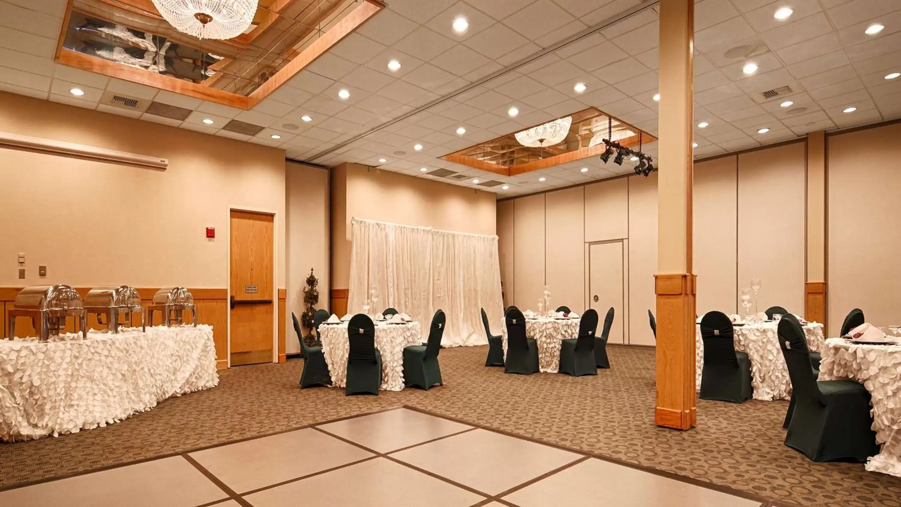 On site, Banquet Facilities in Best Western Plus Silverdale Beach Hotel