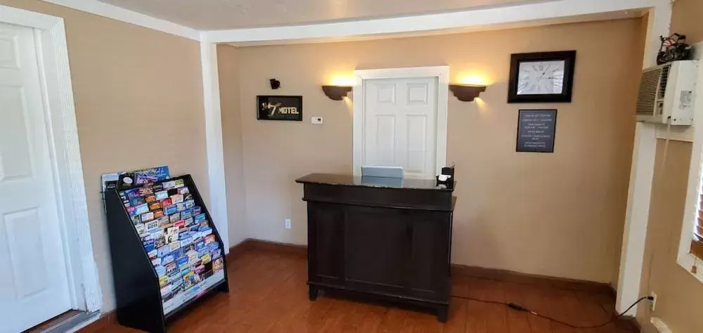 Lobby or reception in The L Motel Downtown/NAU Conference Center Lobby or reception in The L Motel Downtown/NAU Conference Center