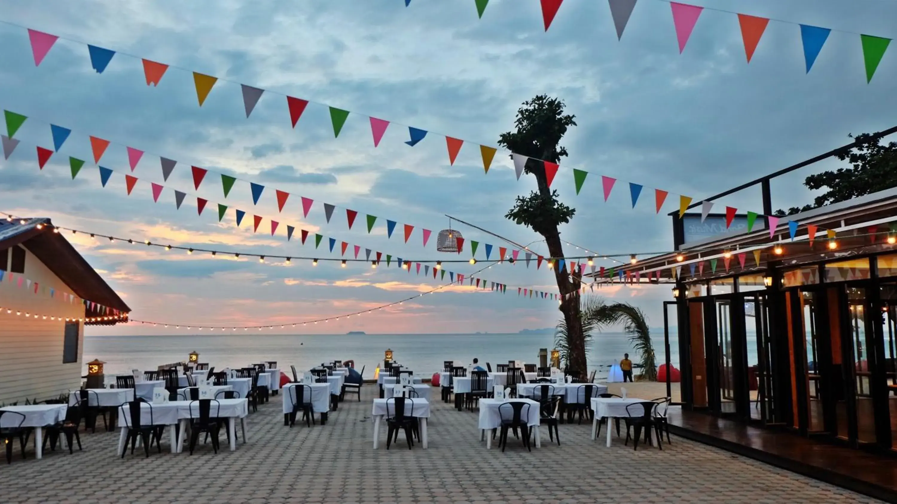Restaurant/places to eat in Andaman Lanta Resort - SHA Extra Plus