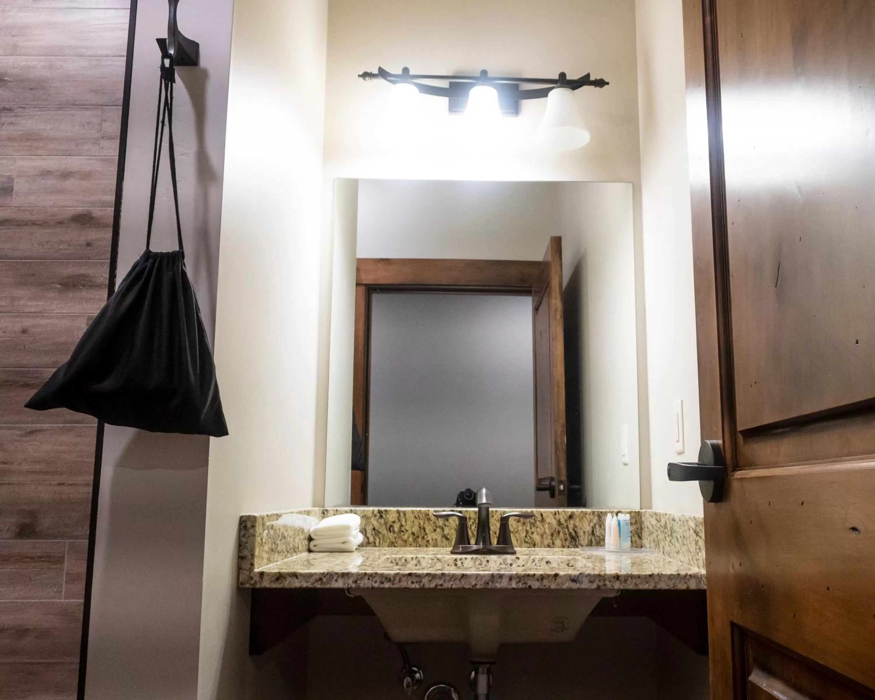 Bathroom in Sawtelle Mountain Resort