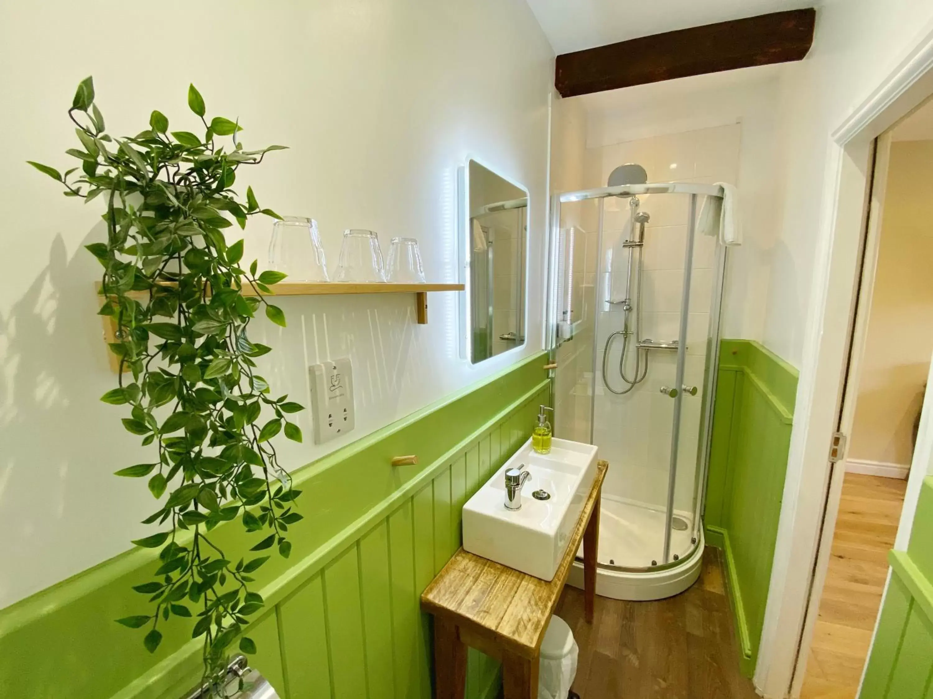 Bathroom in Riverbanc
