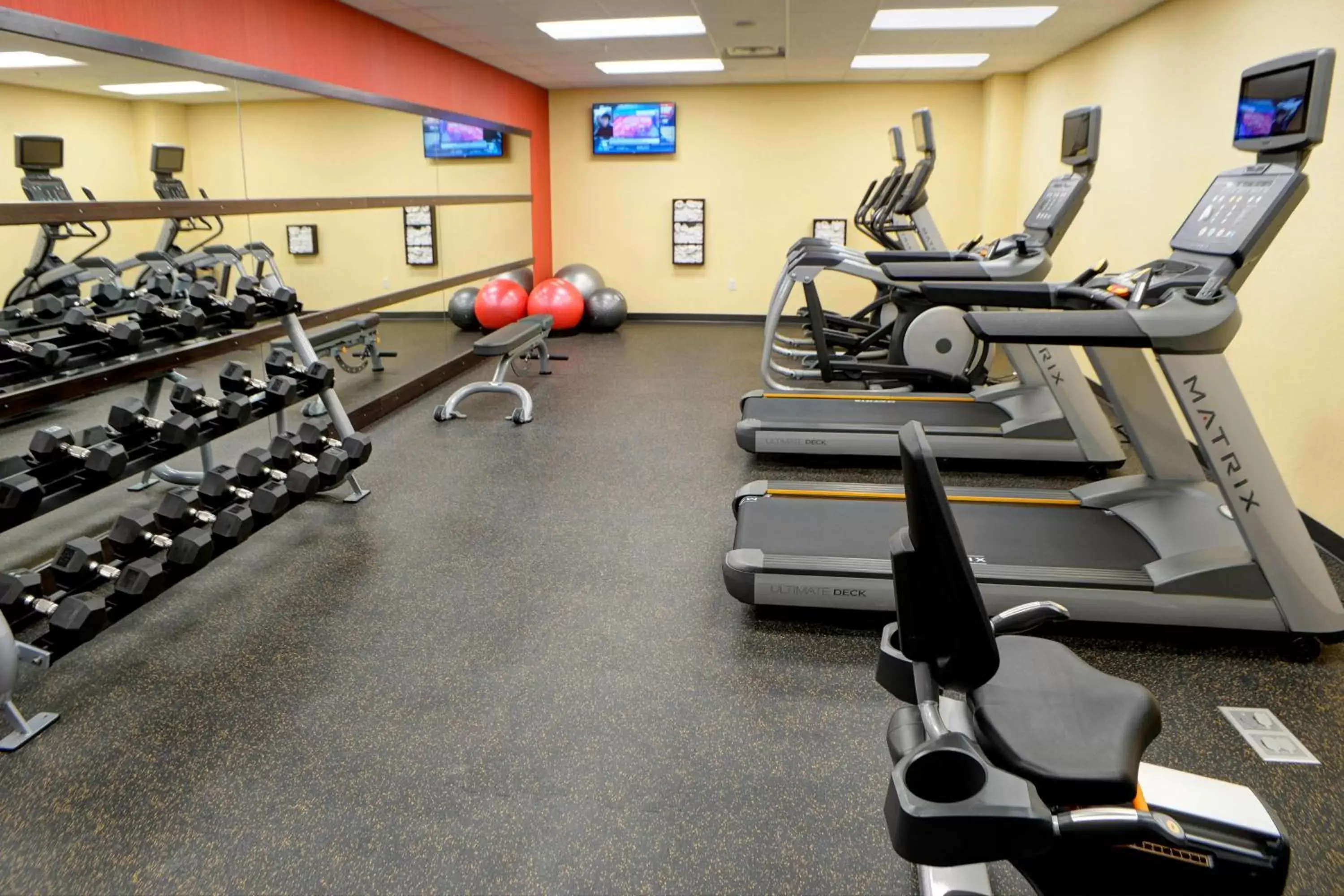 Fitness centre/facilities, Fitness Center/Facilities in Courtyard by Marriott Muncie at Horizon Convention Center