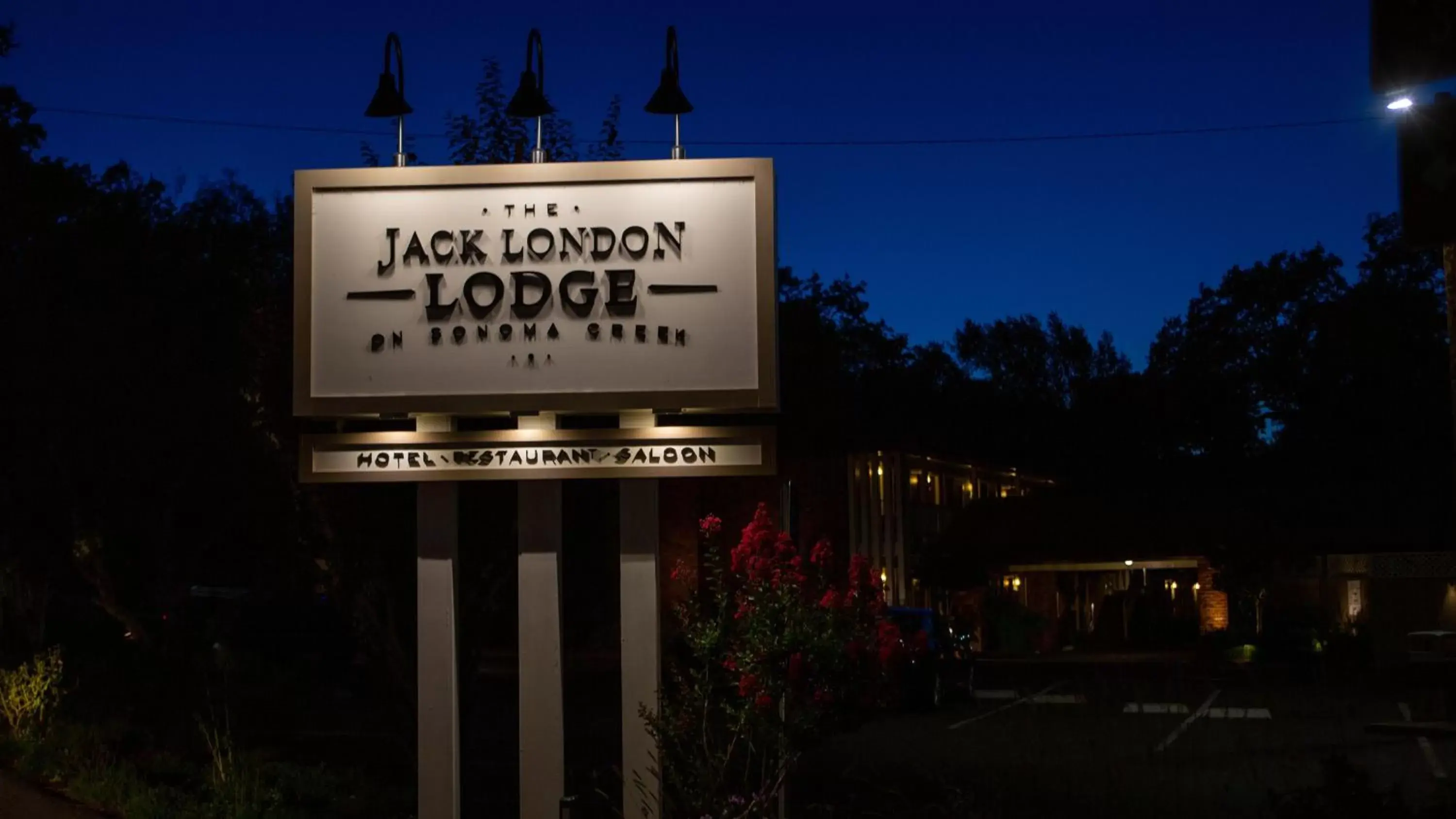 Facade/entrance in The Jack London Lodge Facade/entrance in The Jack London Lodge