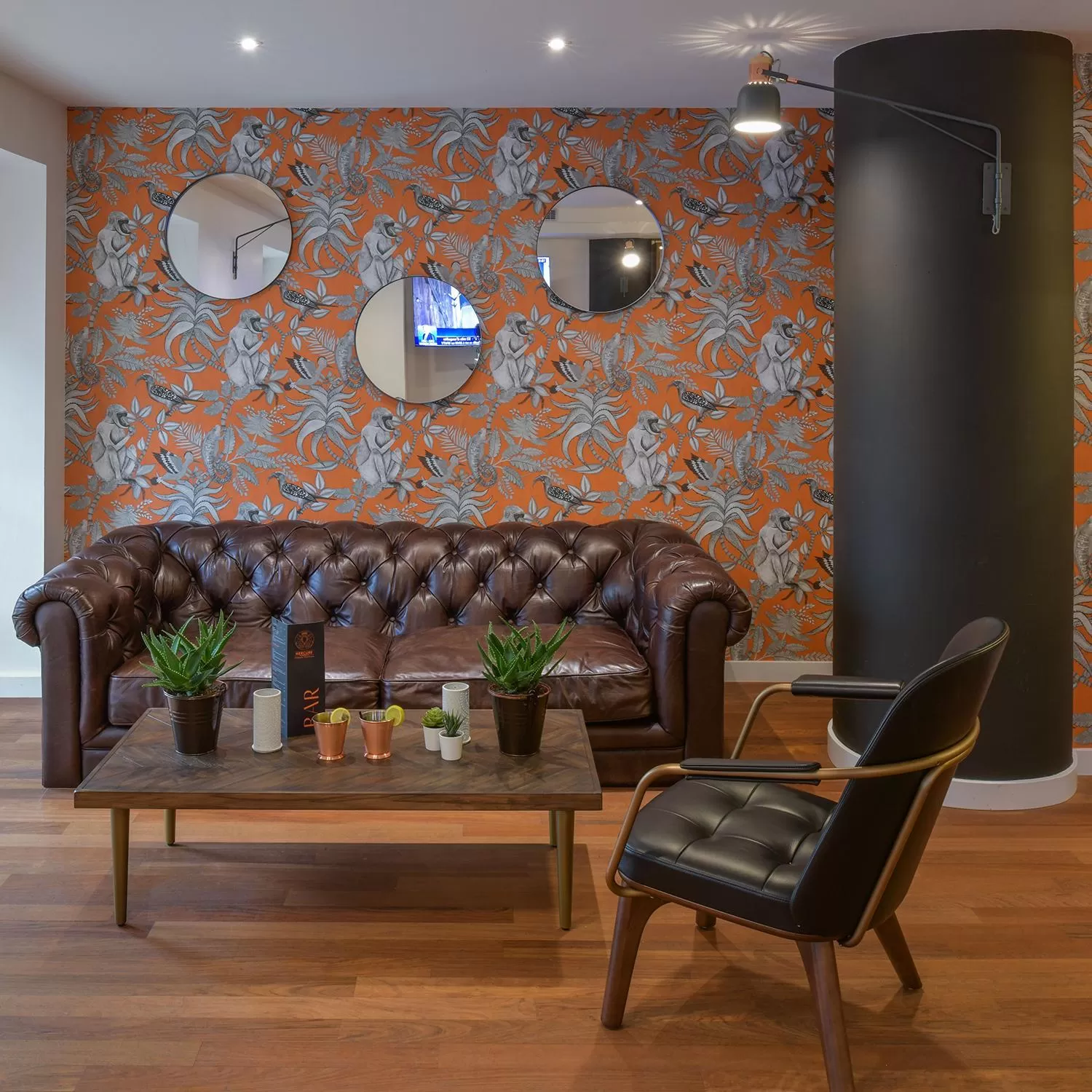 Lounge or bar in Mercure Bordeaux Chateau Chartrons