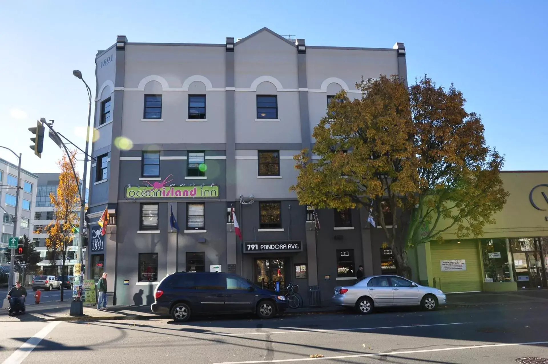 Property building in Ocean Island Inn | Backpackers | Suites Property building in Ocean Island Inn | Backpackers | Suites