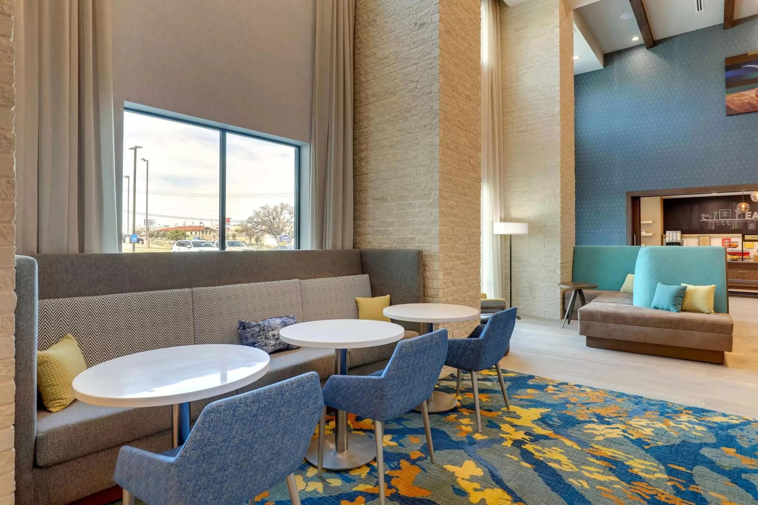Lobby or reception, Seating Area in Hampton Inn & Suites Weatherford, Tx