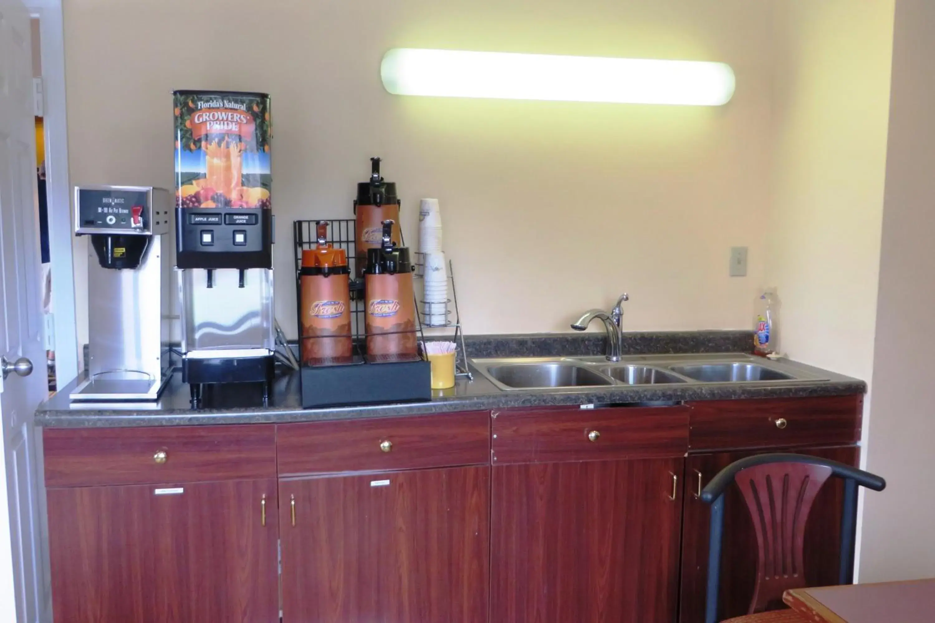 Restaurant/places to eat in Days Inn by Wyndham Plainfield Restaurant/places to eat in Days Inn by Wyndham Plainfield