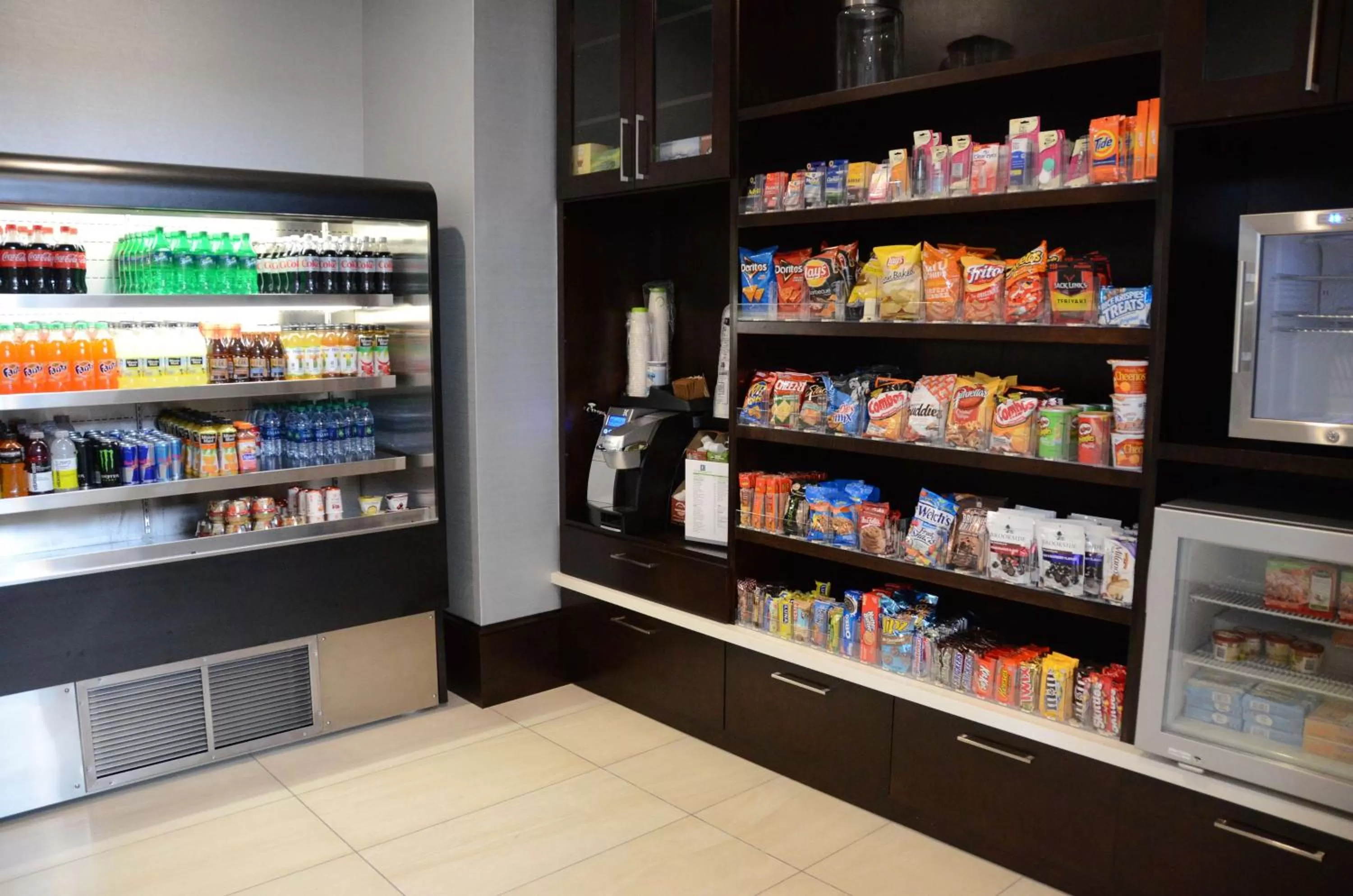 Restaurant/places to eat in Embassy Suites by Hilton Atlanta NE Gwinnett Sugarloaf