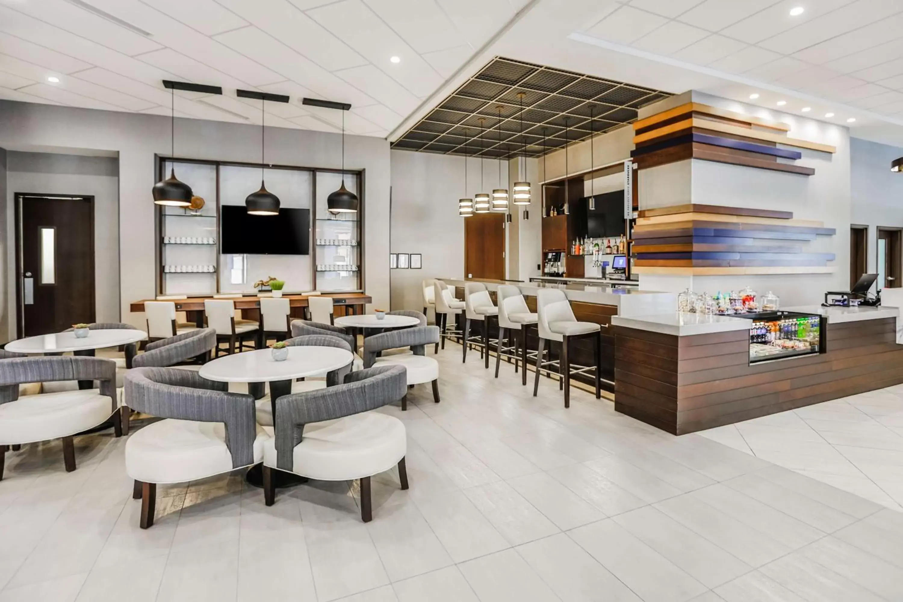 Lounge or bar, Restaurant/Places to Eat in Hyatt Place Greenville Downtown