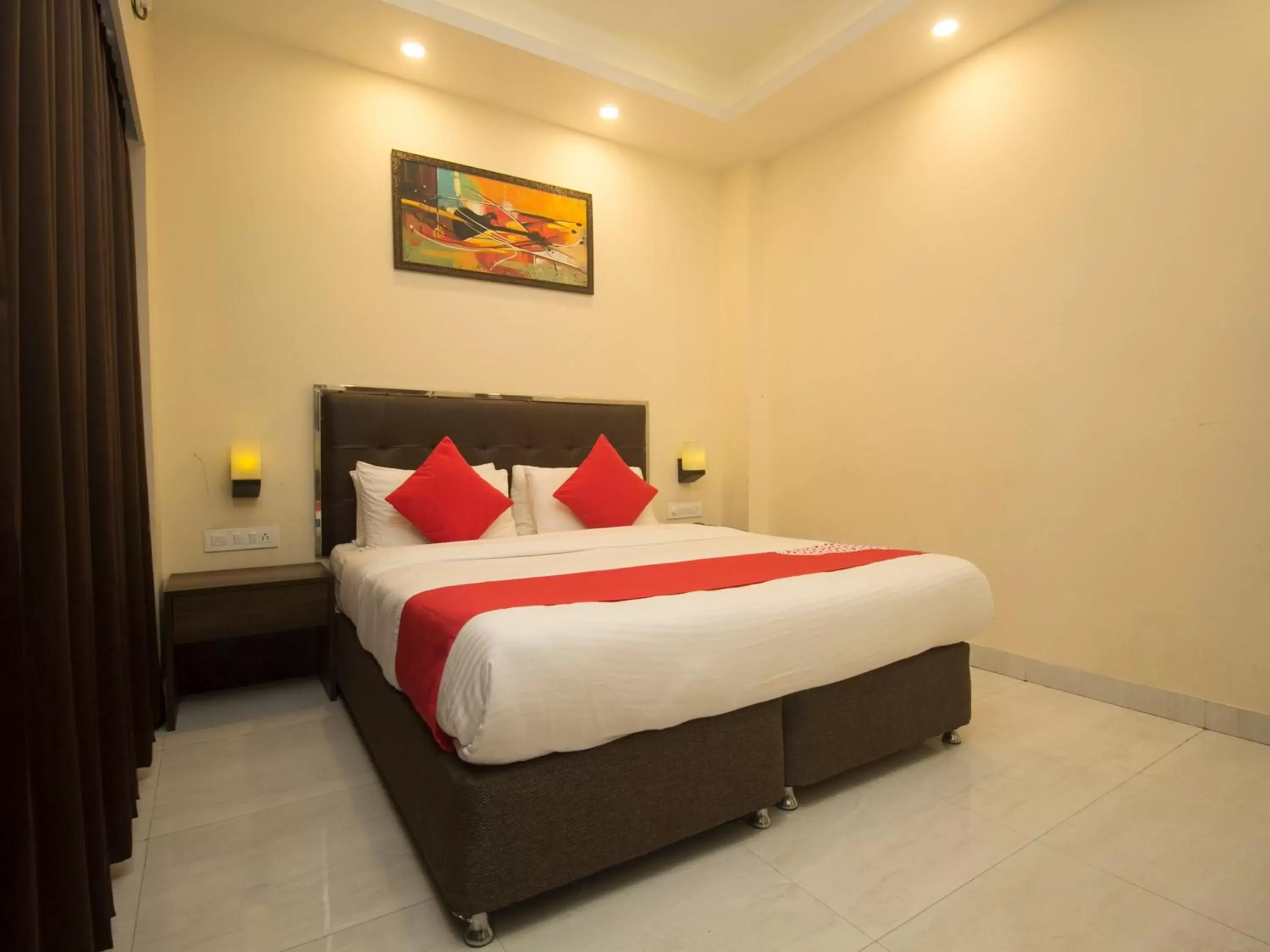 Bedroom, Bed in Hotel Mount View, Siliguri Bedroom, Bed in Hotel Mount View, Siliguri
