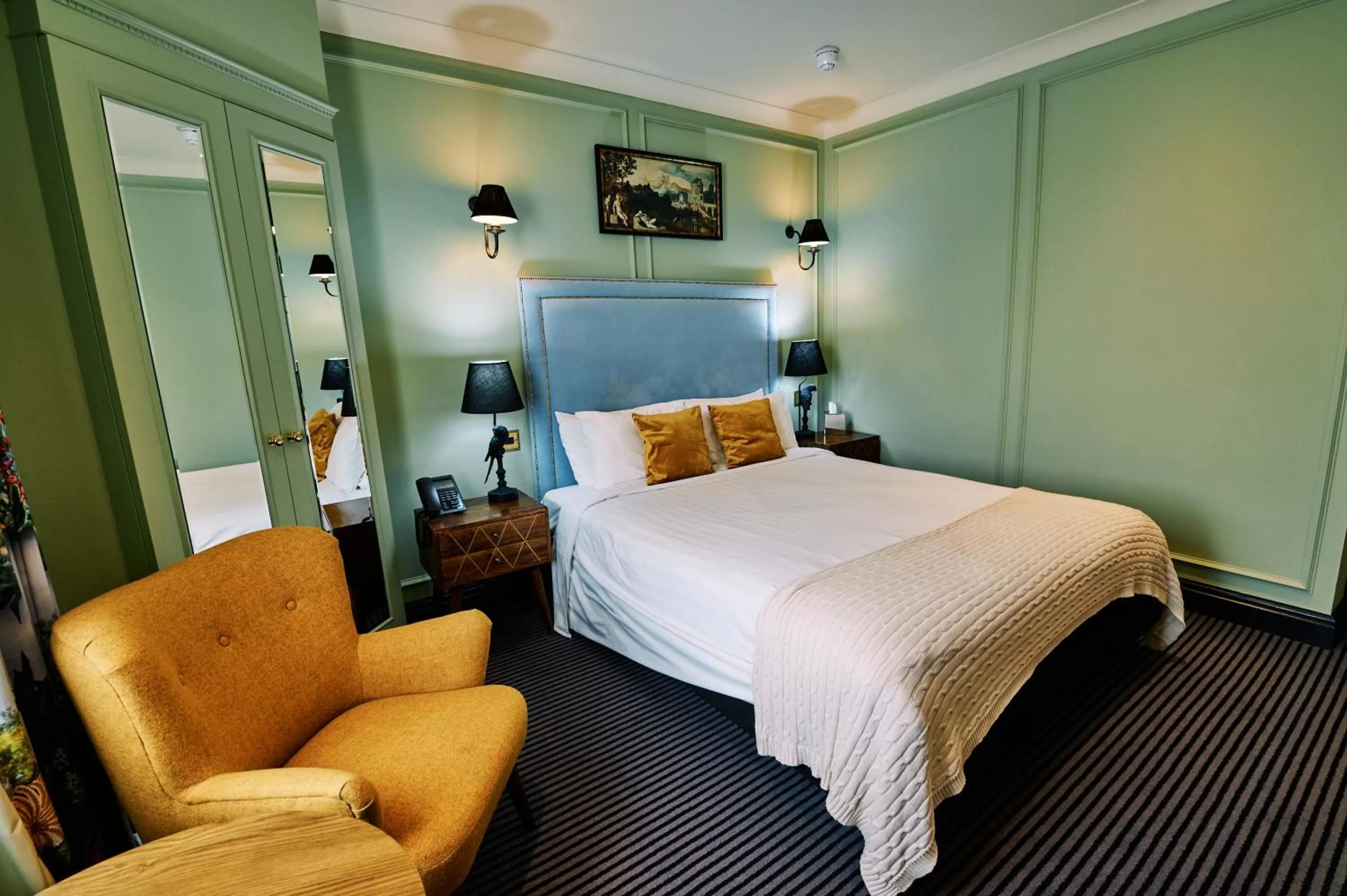 Bedroom, Bed in Bedford Swan Hotel and Thermal Spa