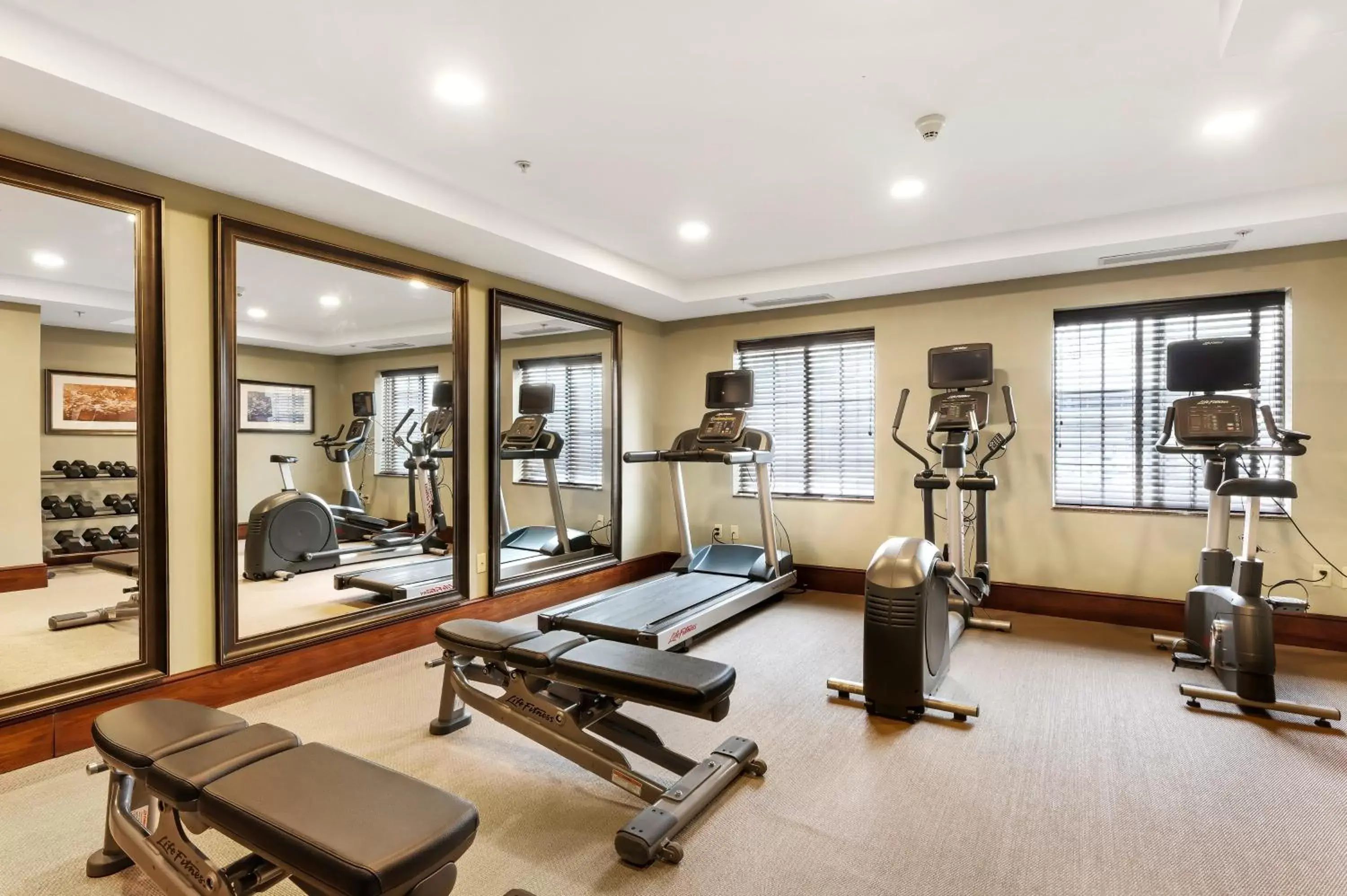 Spa and wellness centre/facilities, Fitness Center/Facilities in Staybridge Suites-Philadelphia/Mount Laurel, an IHG Hotel