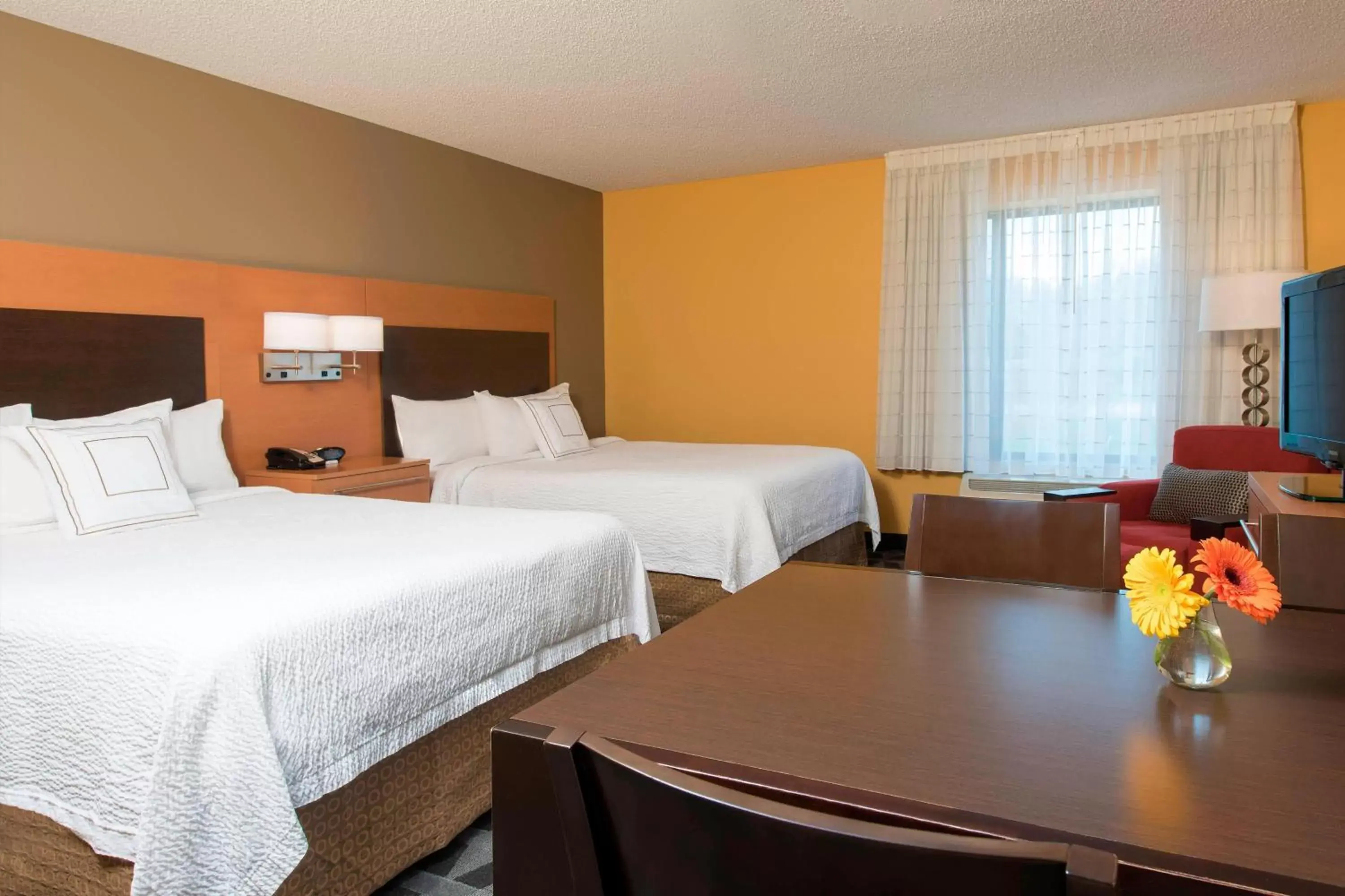 Photo of the whole room in TownePlace Suites by Marriott Kalamazoo