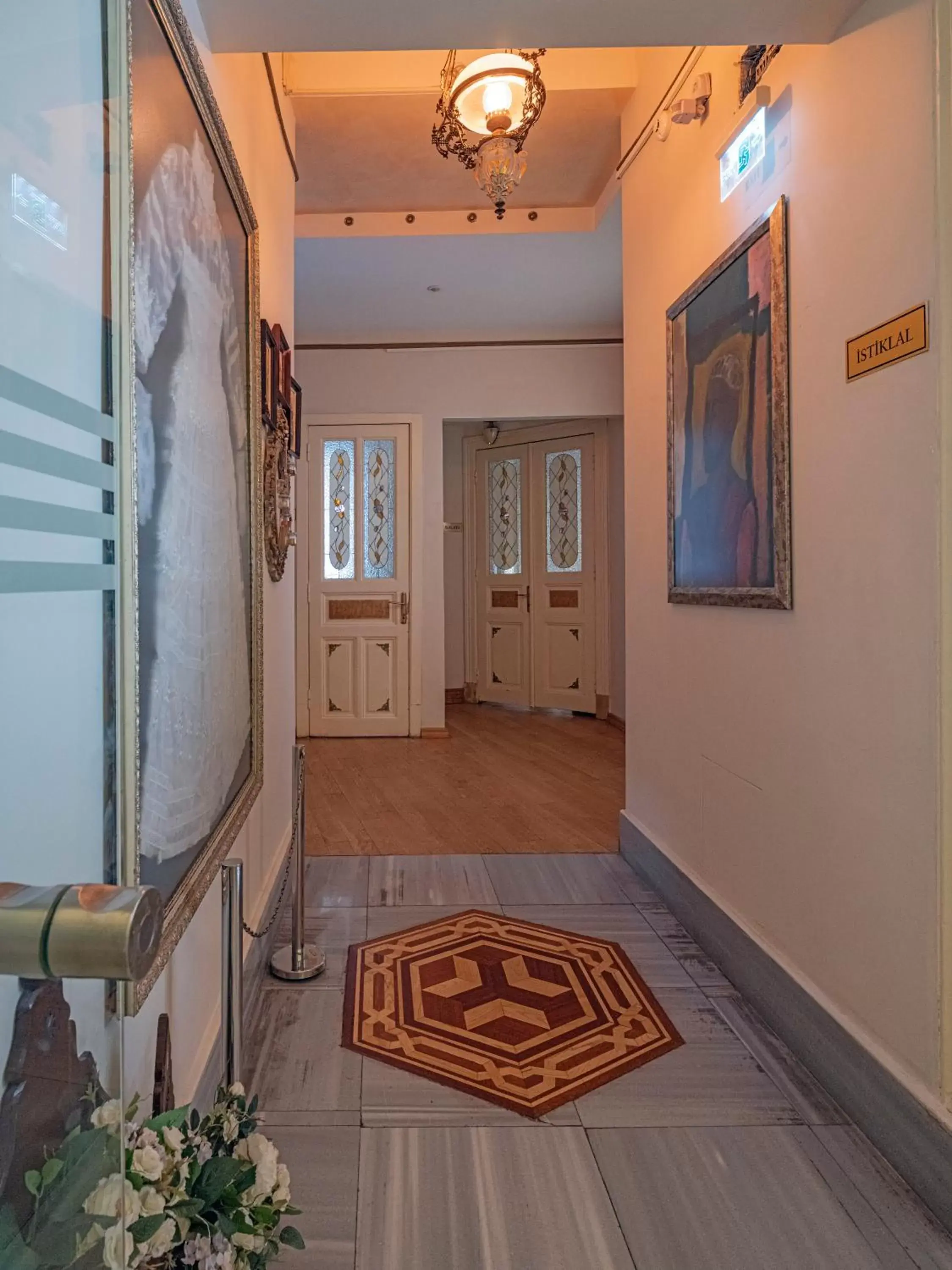 Lobby or reception, Lobby/Reception in Ragip Pasha Apartments
