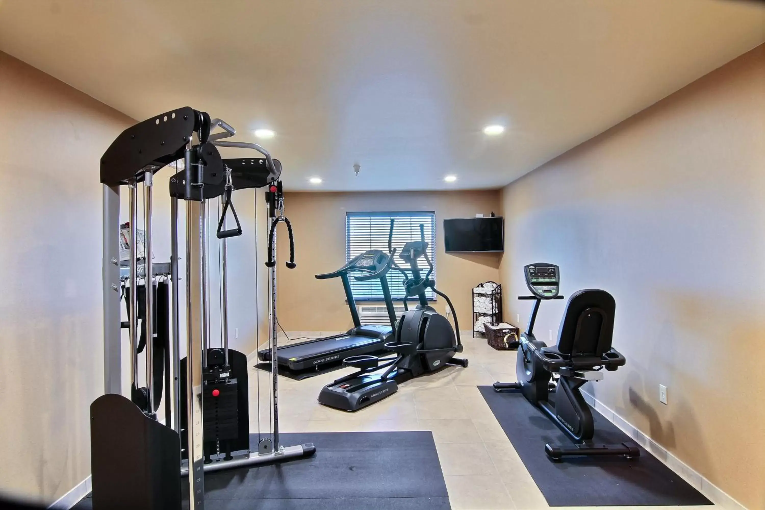 Fitness centre/facilities, Fitness Center/Facilities in Cobblestone Hotel & Suites - Beulah