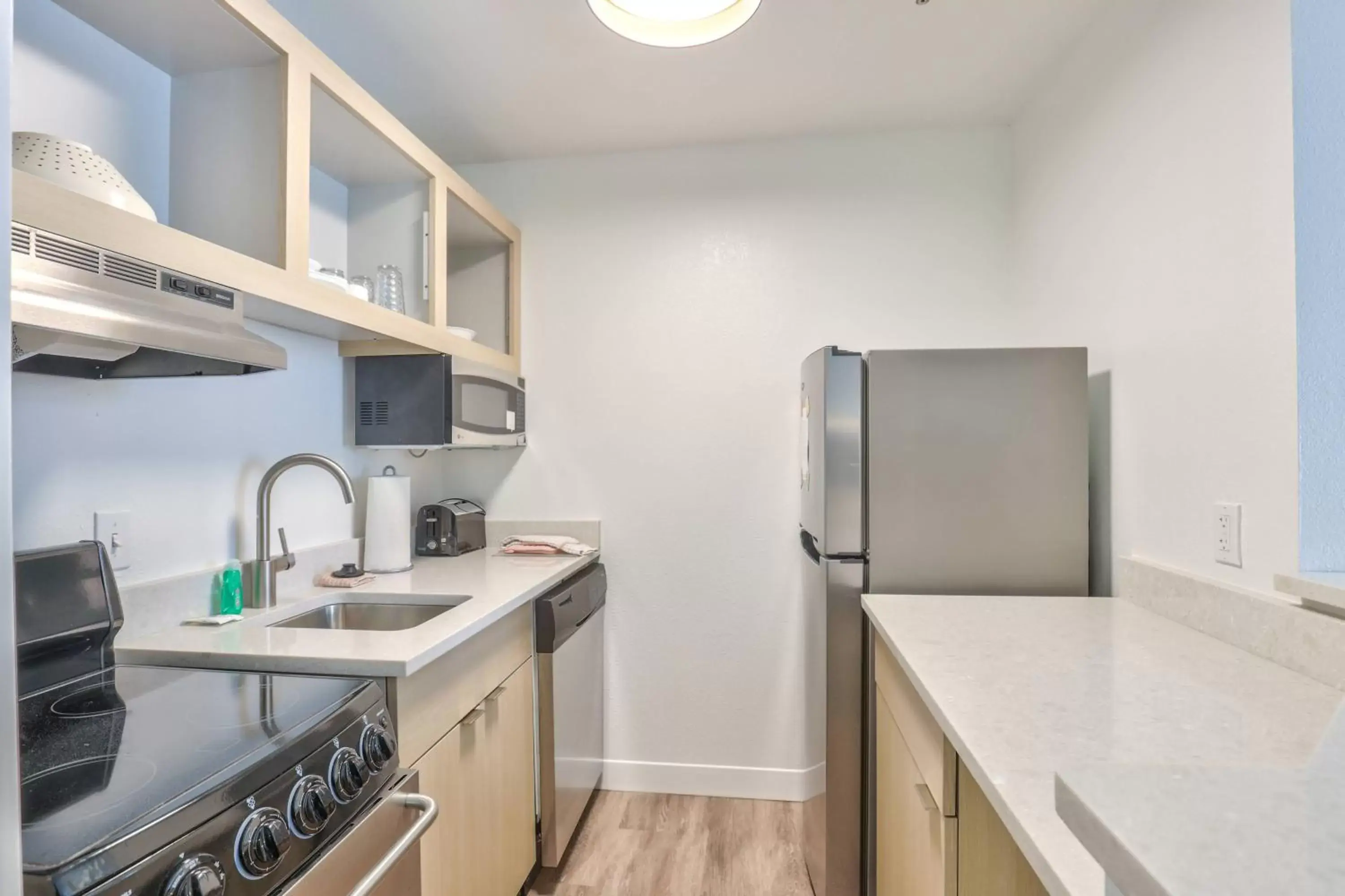 Bedroom, Kitchen/Kitchenette in TownePlace Suites Tallahassee North/Capital Circle