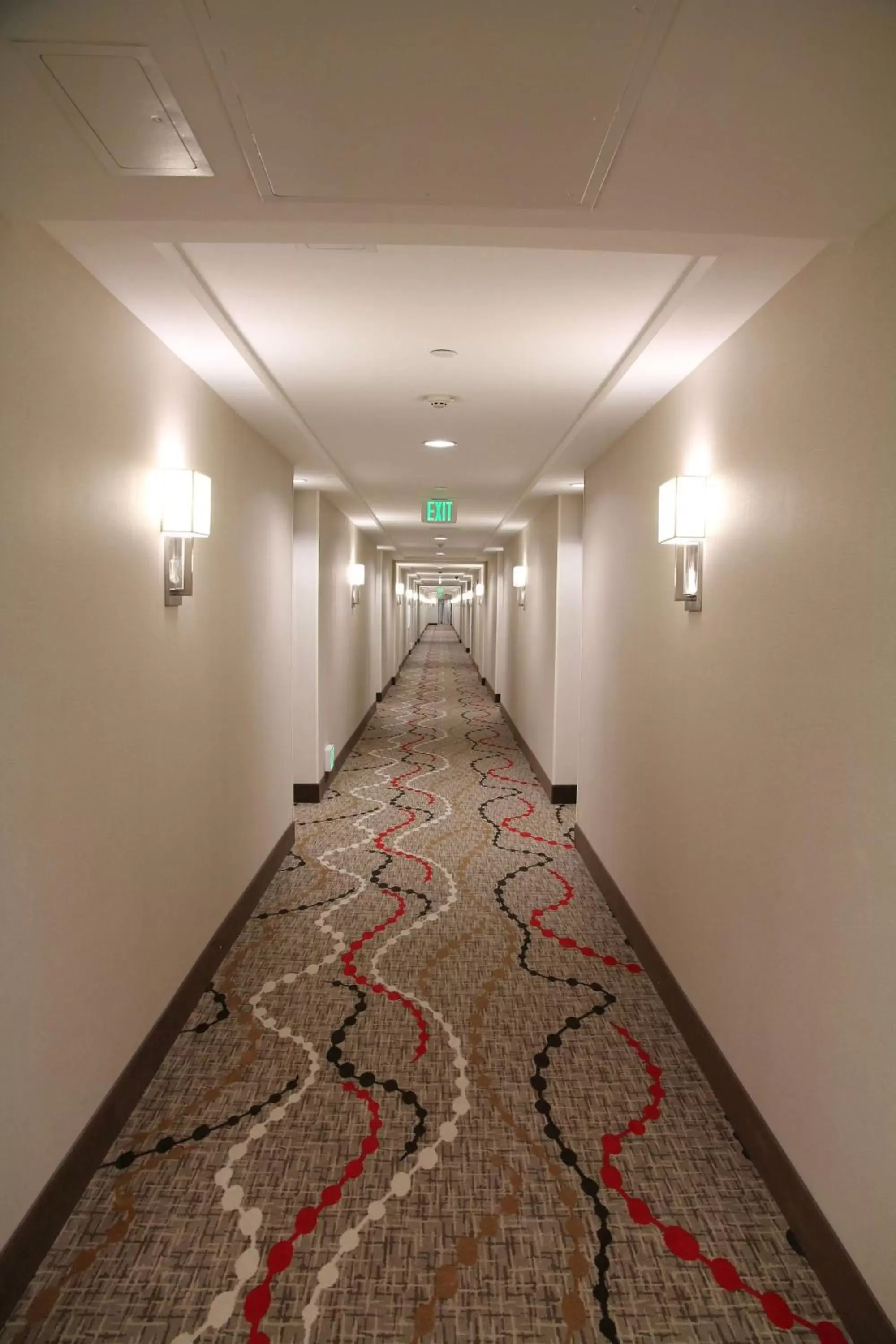 Lobby or reception in Embassy Suites Ontario - Airport