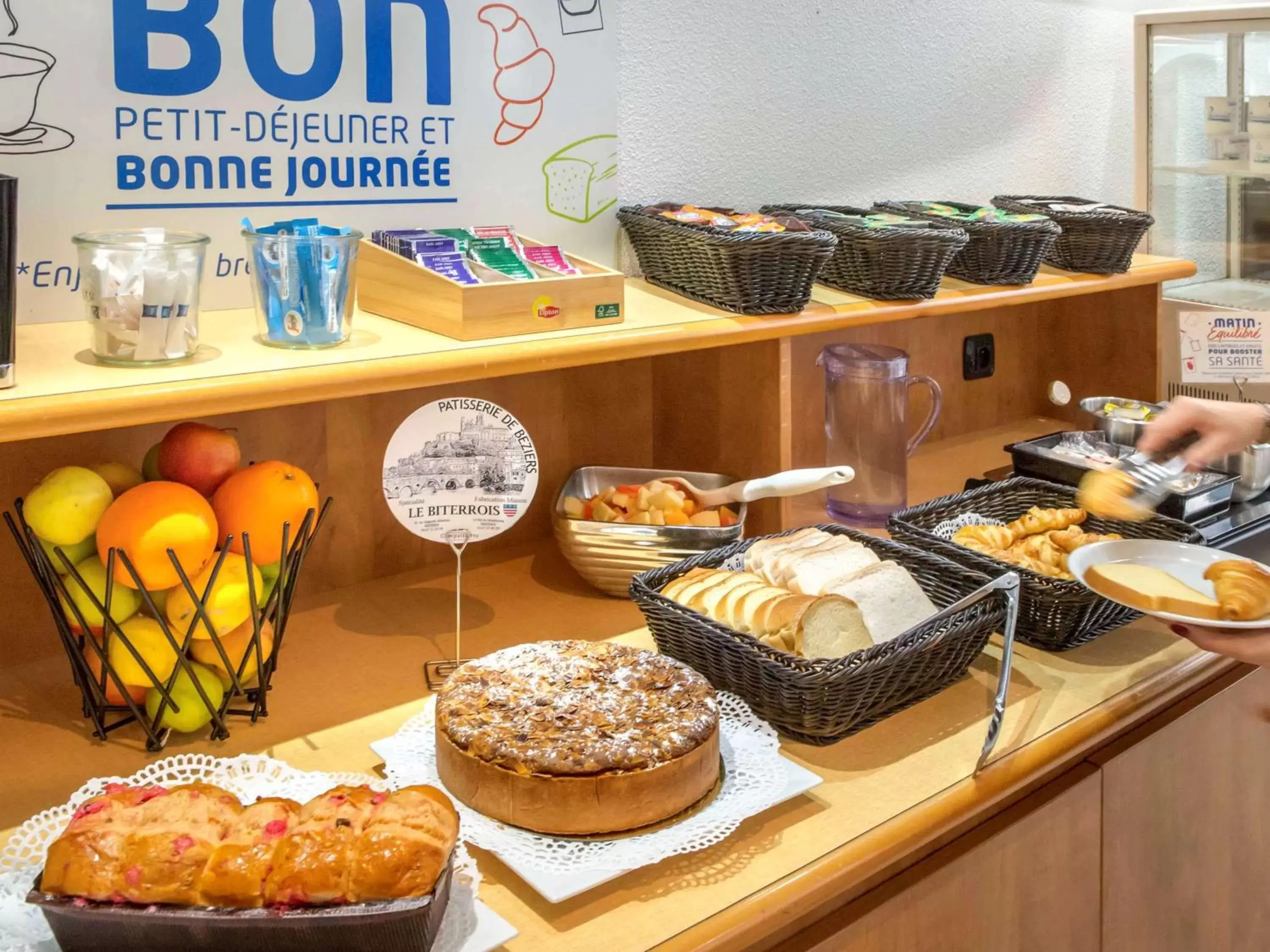 Restaurant/places to eat in ibis budget Béziers Centre Palais Congres Restaurant/places to eat in ibis budget Béziers Centre Palais Congres