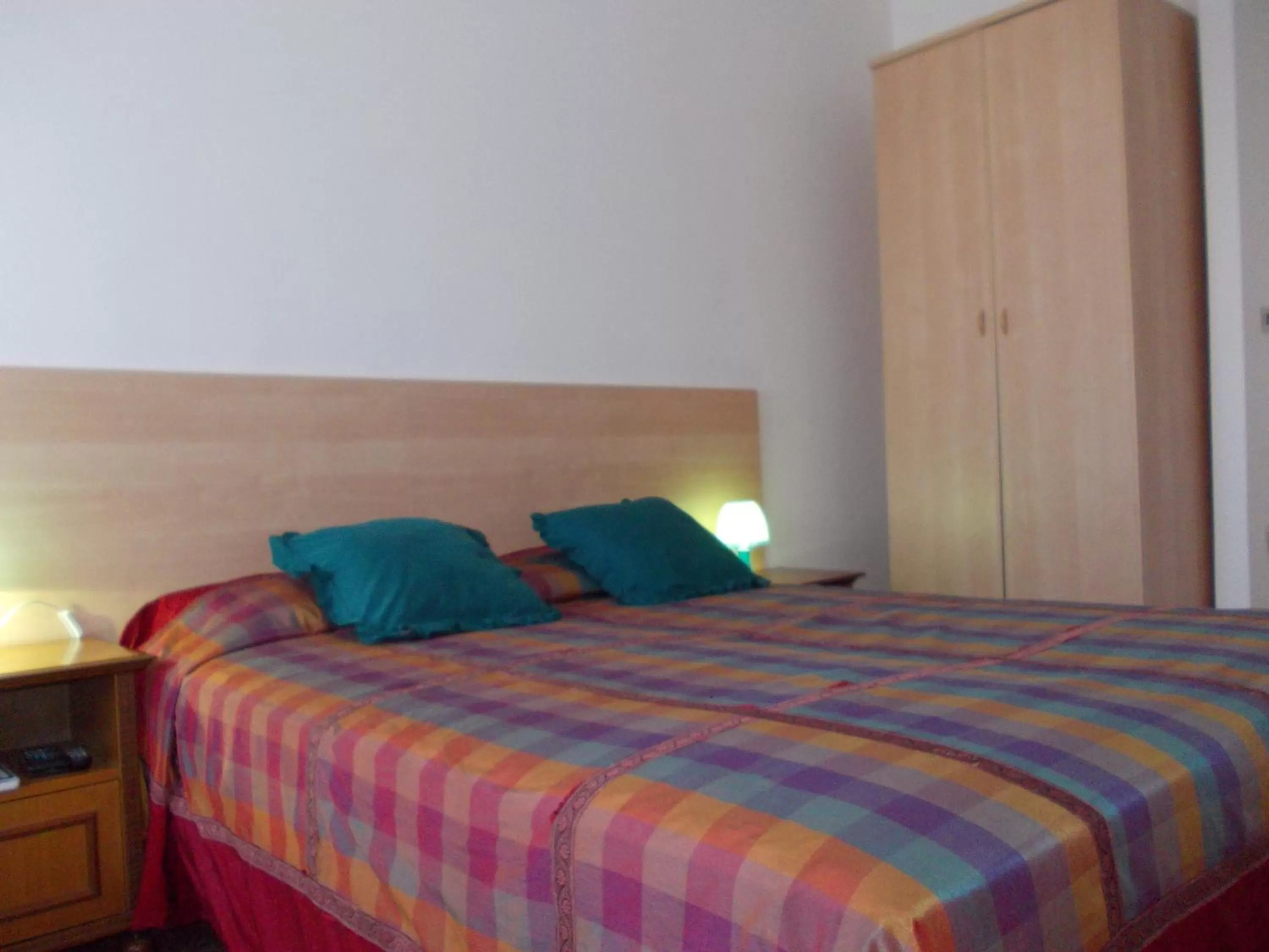 Bed in Travellers Lodge B&B