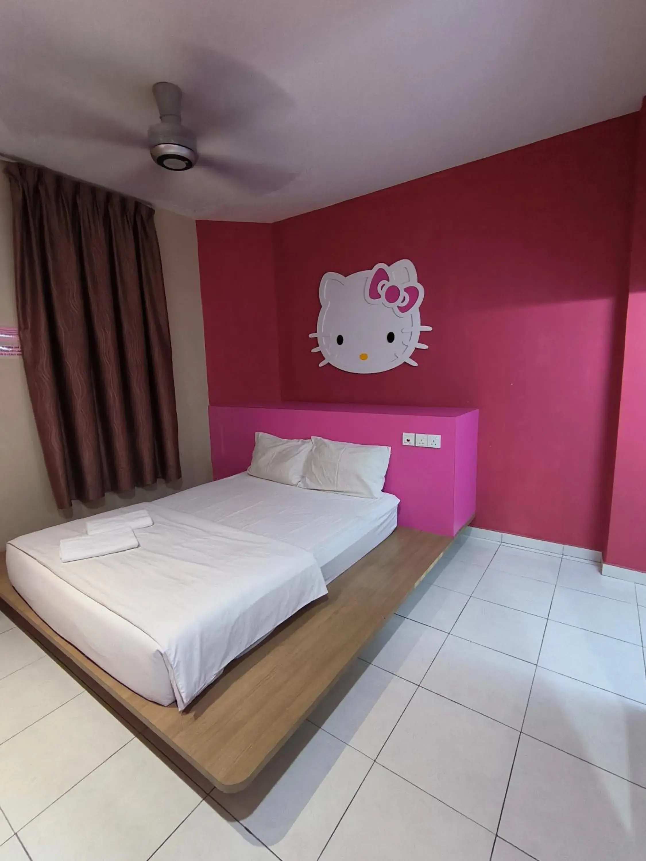 Bed in GOLDEN GUEST HOUSE KUANTAN