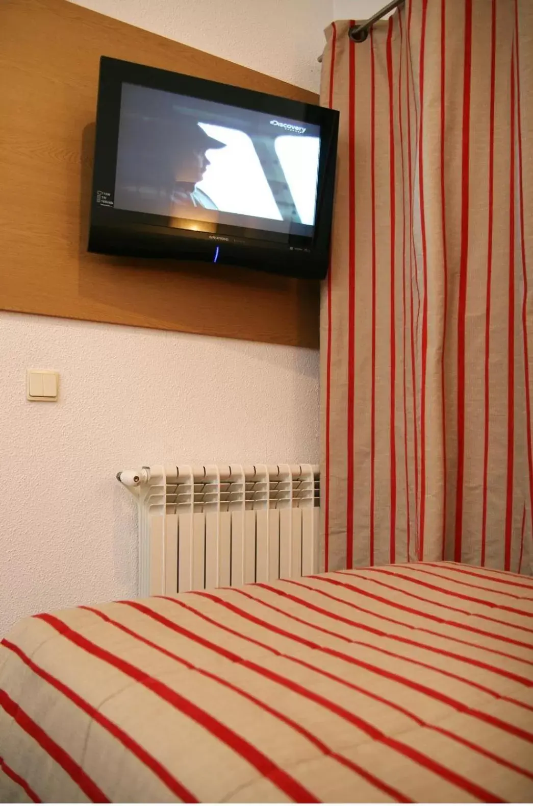 Bed, TV/Entertainment Center in Costa do Sol B&B