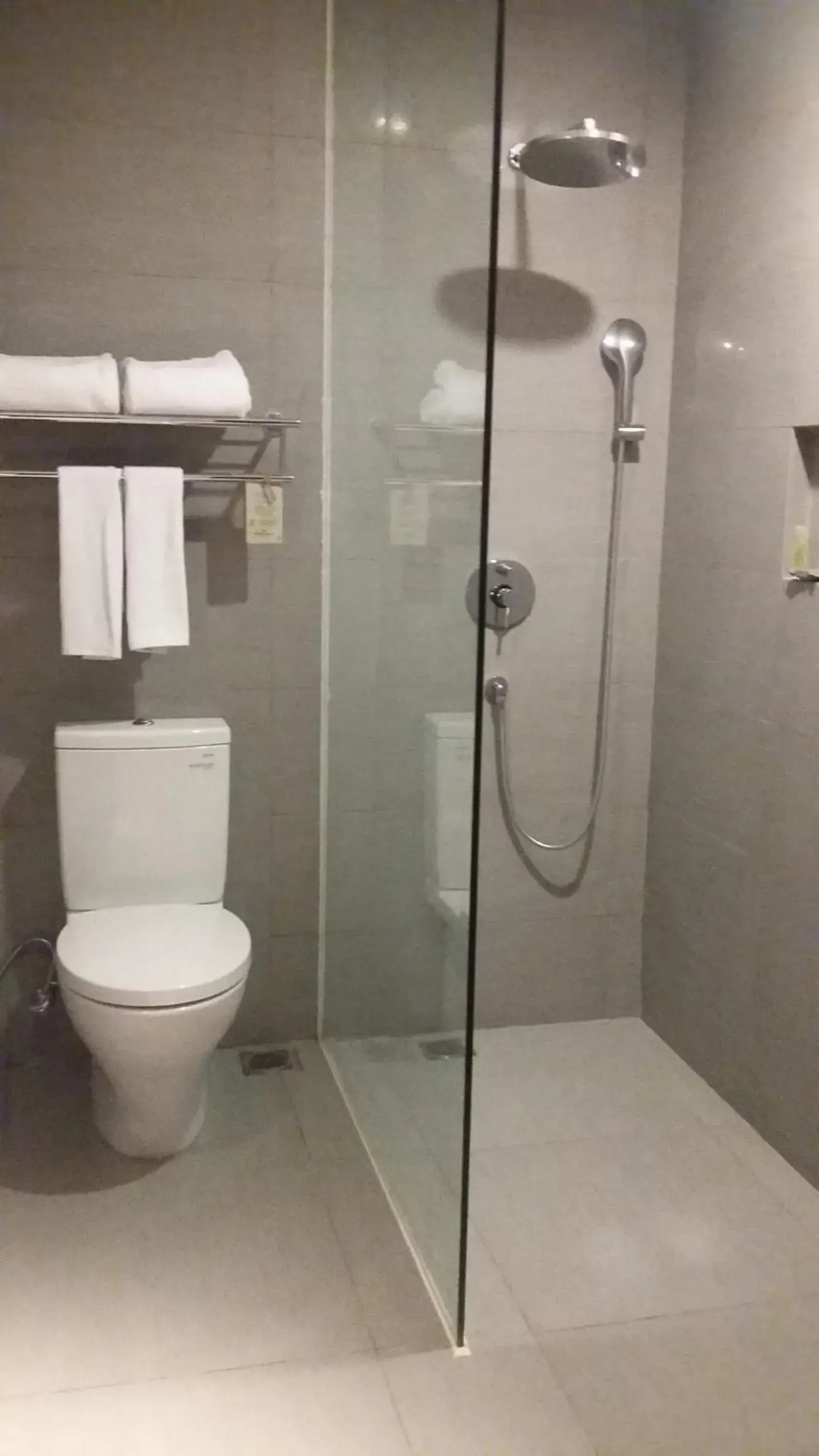 Bathroom in Hotel Santika Pekalongan