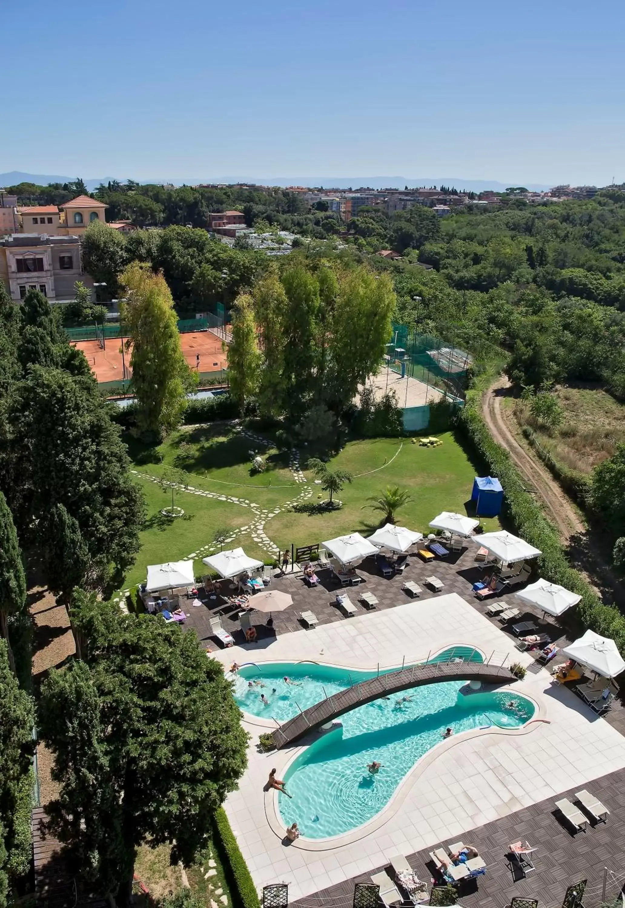 Bird's eye view, Pool View in Excel Roma Montemario