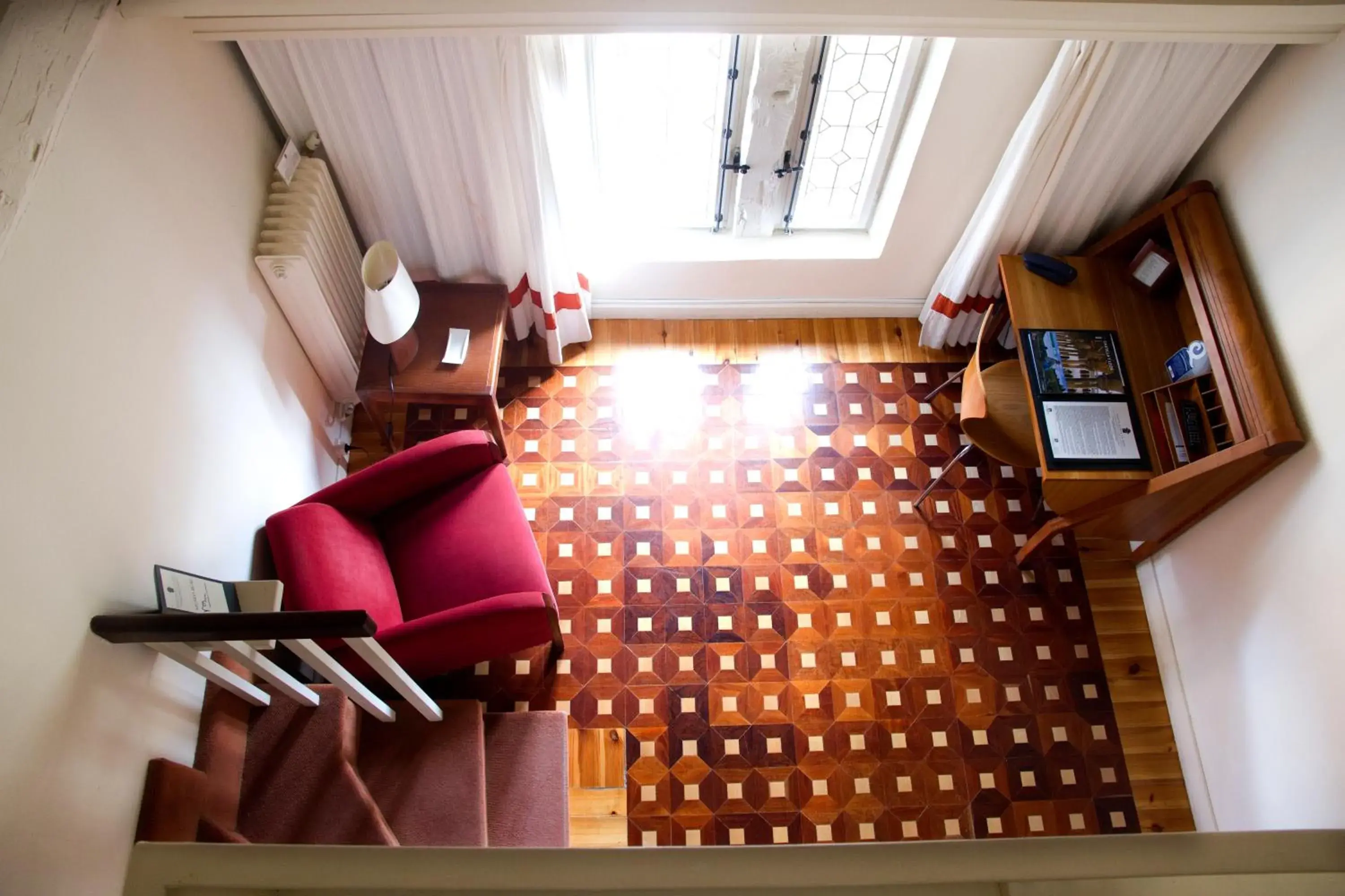 Photo of the whole room, Seating Area in Hotel Posada Santa Maria la Real