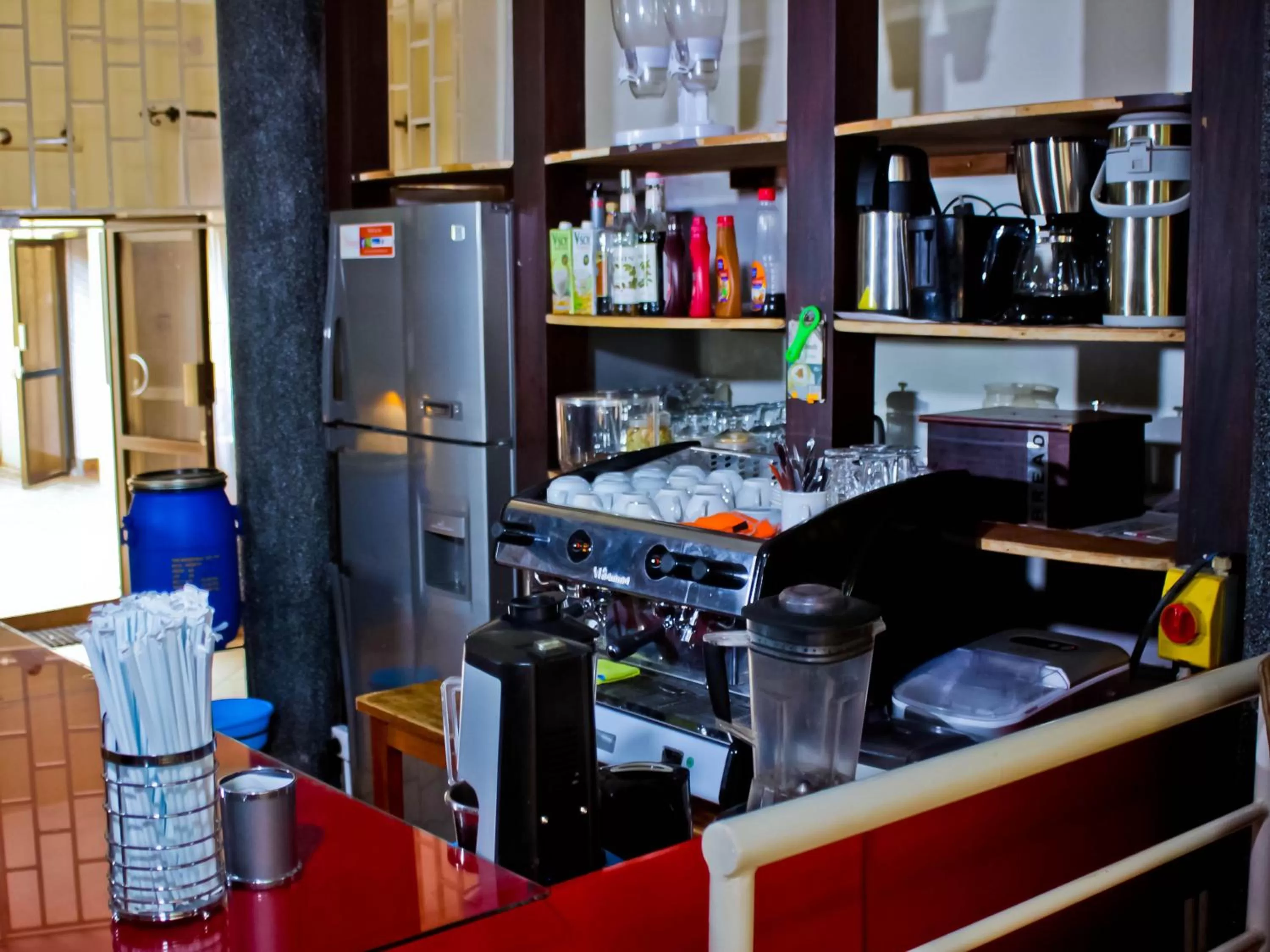 Restaurant/places to eat in Al-Nisaa Hotel and Spa