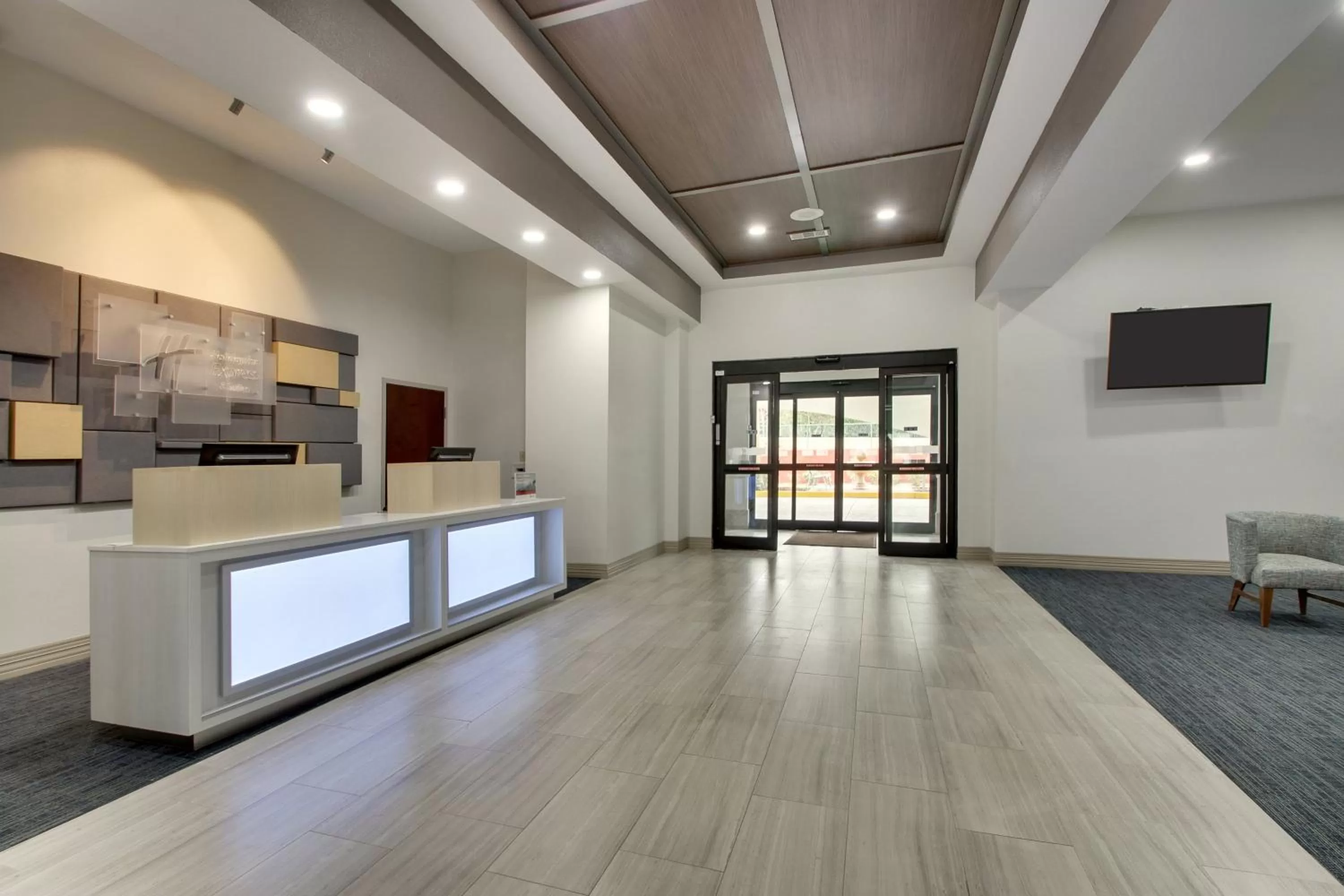 Lobby or reception in Holiday Inn Express & Suites Laurel by IHG