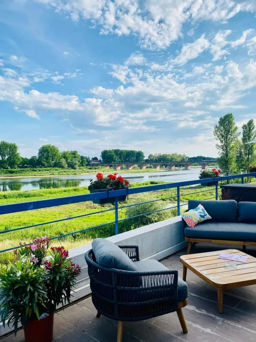 Balcony/Terrace in Hotel Mercure Nevers Pont de Loire