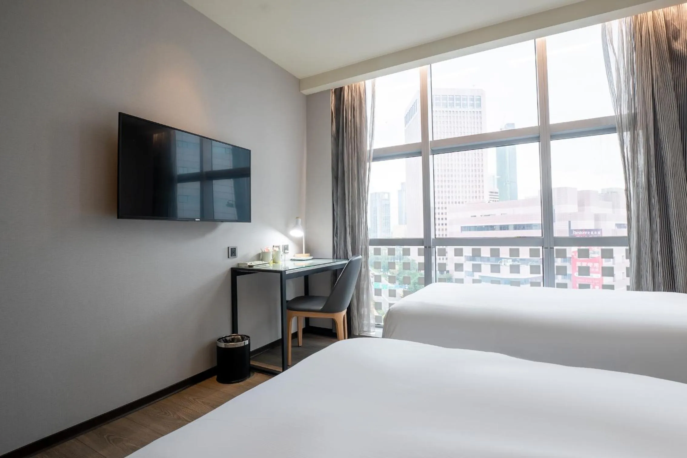 Bed in CHECK inn Taipei Xinyi