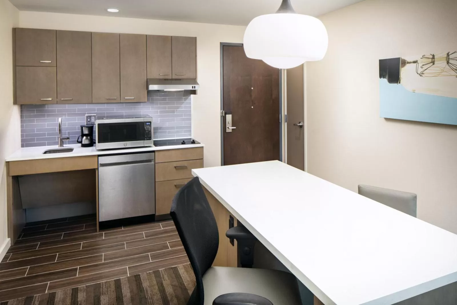 Kitchen or kitchenette in Hyatt House Tallahassee Capitol University