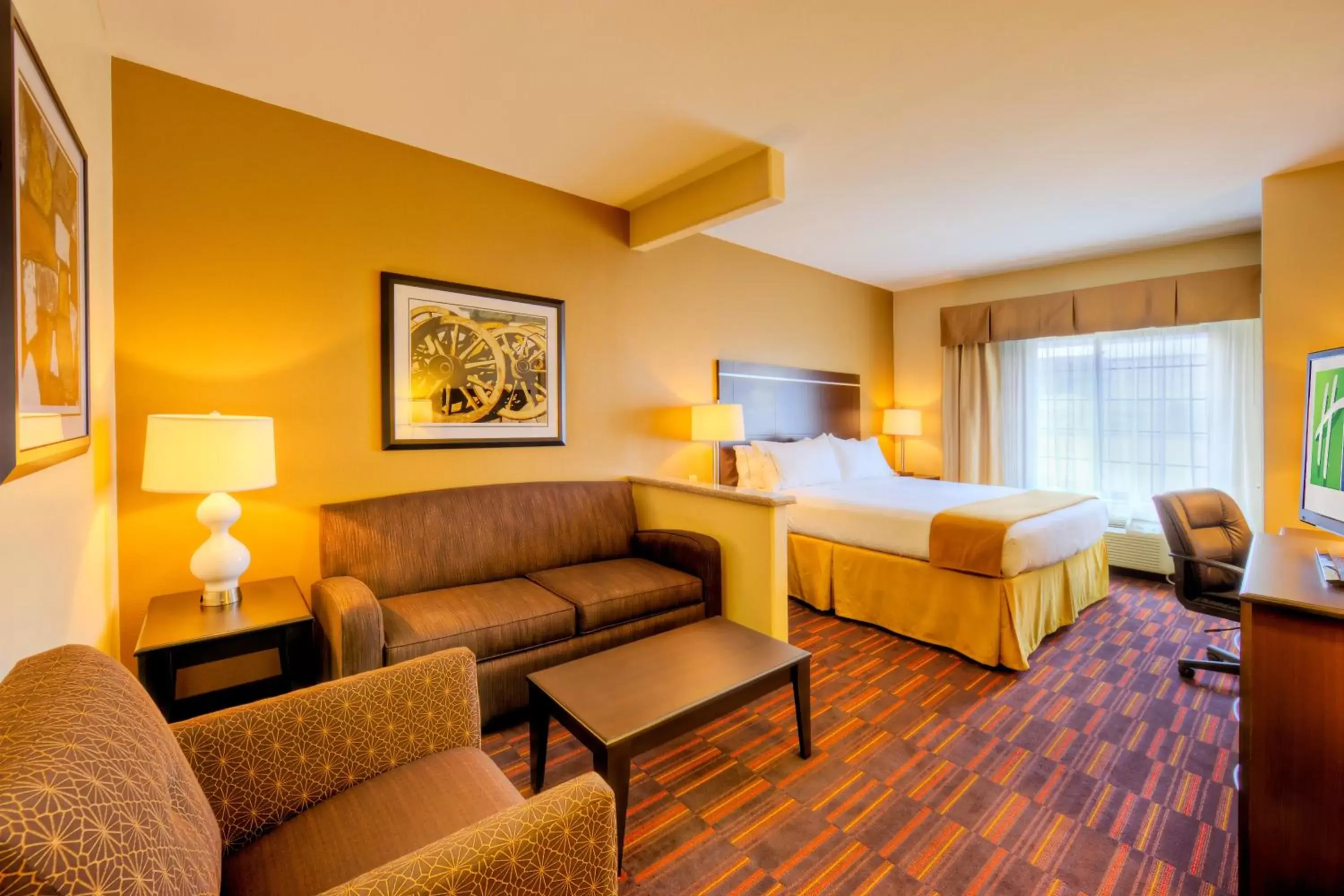 King Suite - Hearing Disability Access in Holiday Inn Express and Suites Granbury, an IHG Hotel King Suite - Hearing Disability Access in Holiday Inn Express and Suites Granbury, an IHG Hotel