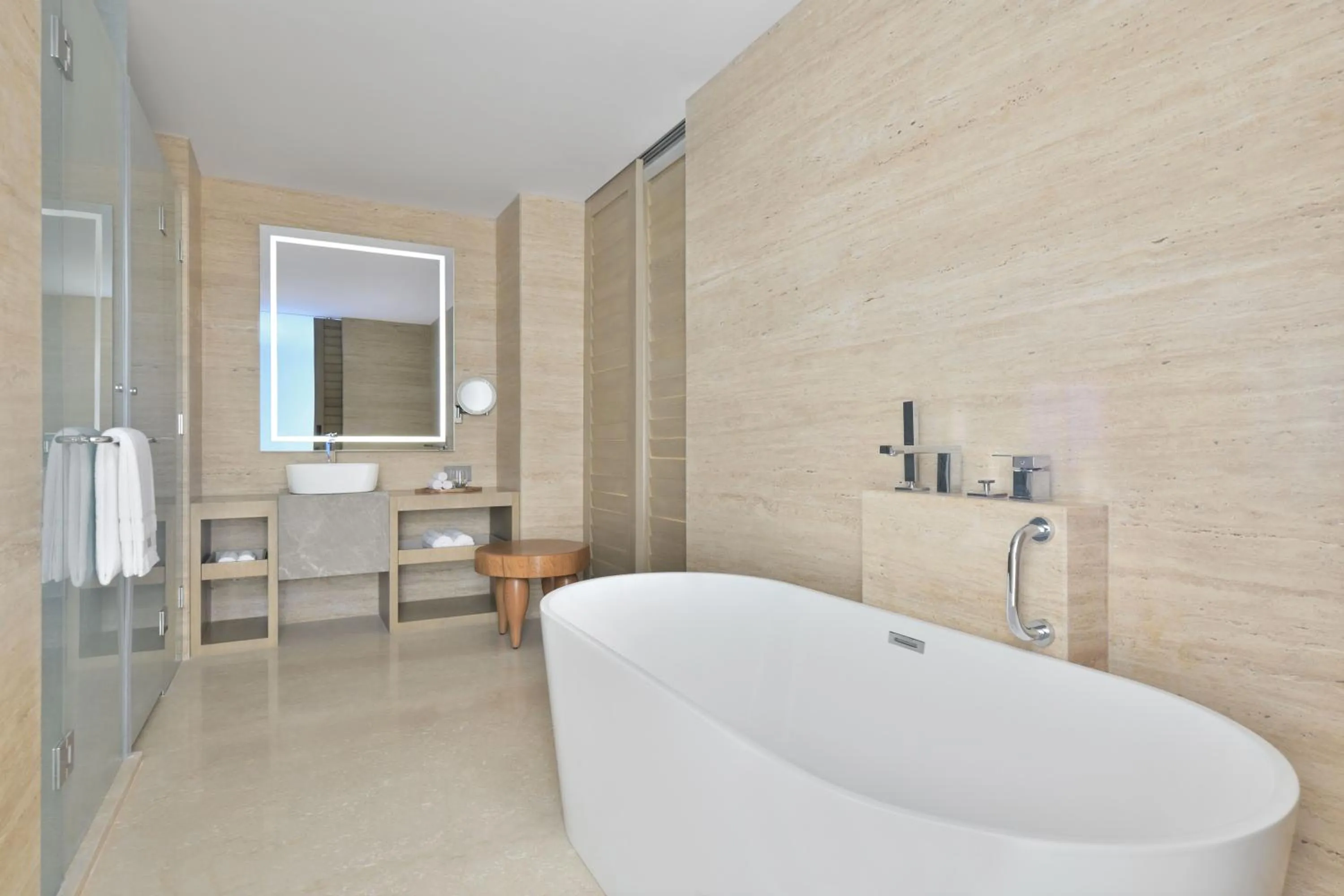 Classic King Suite with Balcony and Mountain View in The Westin Resort & Spa Himalayas