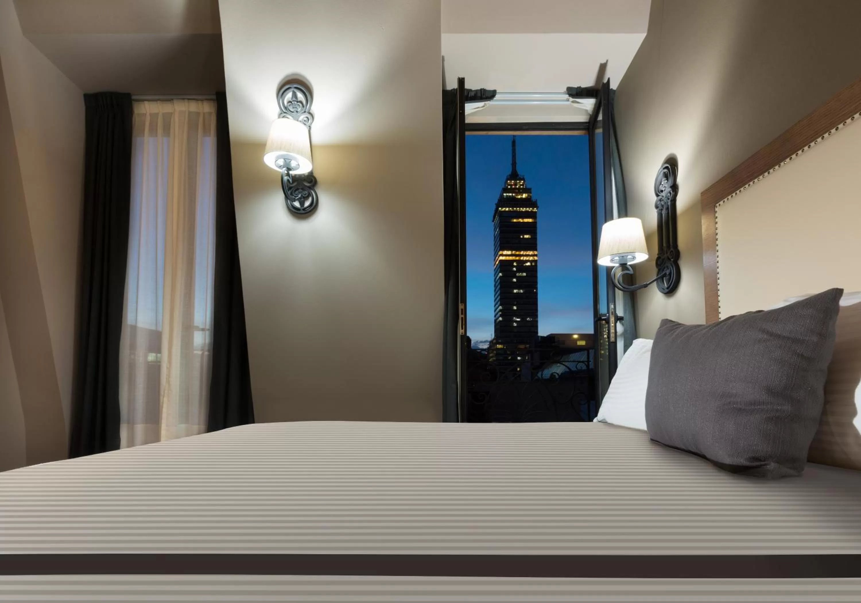 Bed in Historico Central Hotel