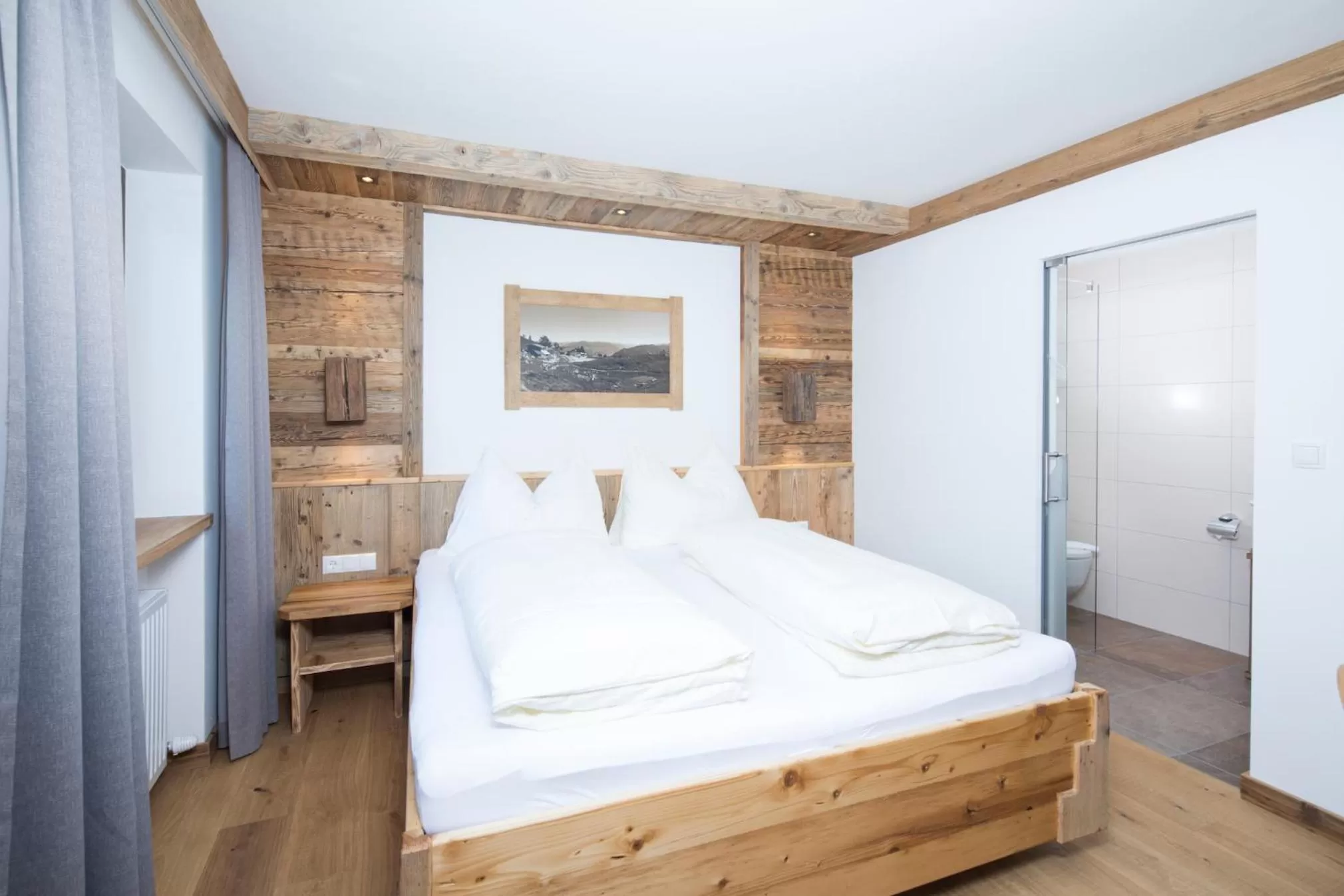 Photo of the whole room, Bed in Hotel Hauserwirt