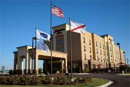 Property building in Hampton Inn Calera Property building in Hampton Inn Calera
