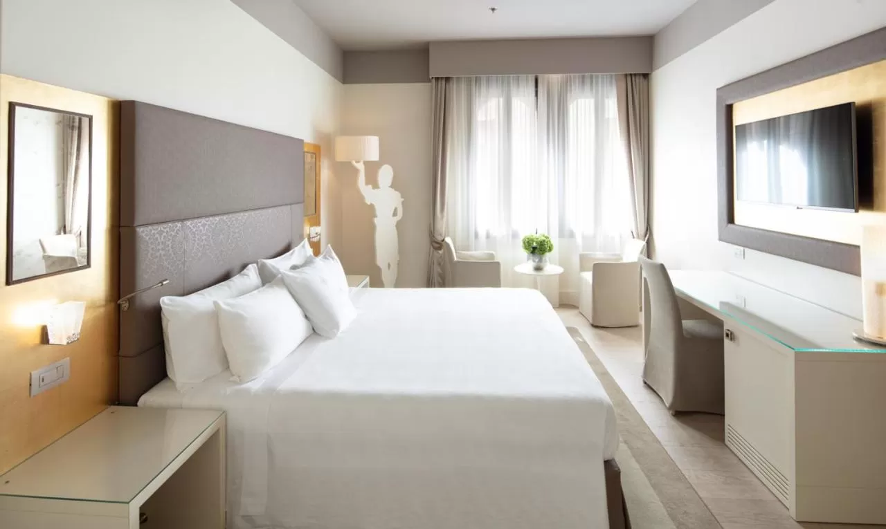 Bed in Palazzo Barocci